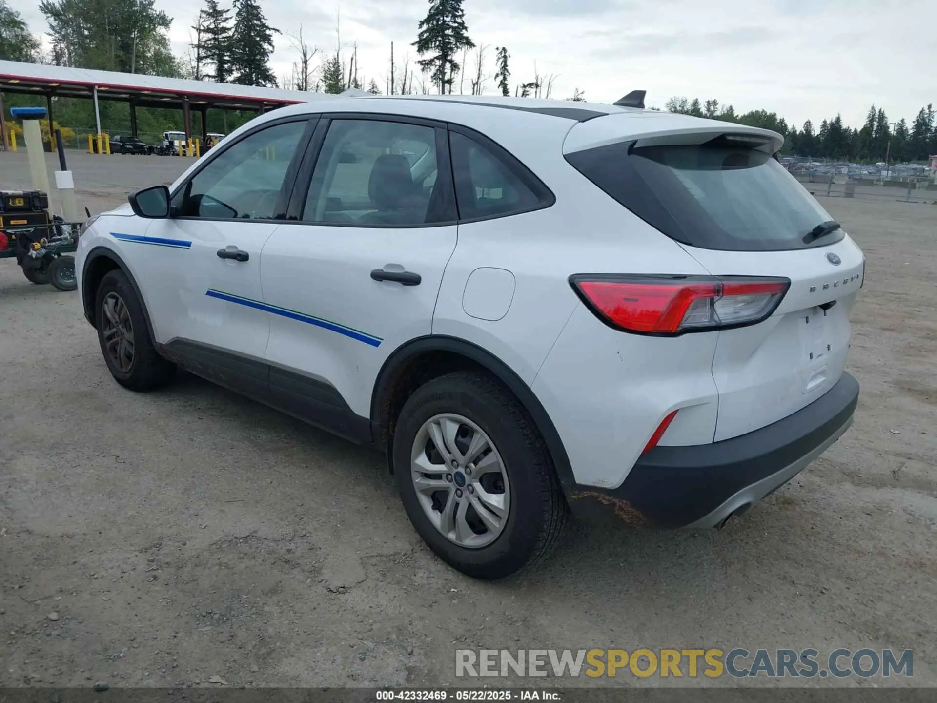 3 Photograph of a damaged car 1FMCU9F62NUB00419 FORD ESCAPE 2022