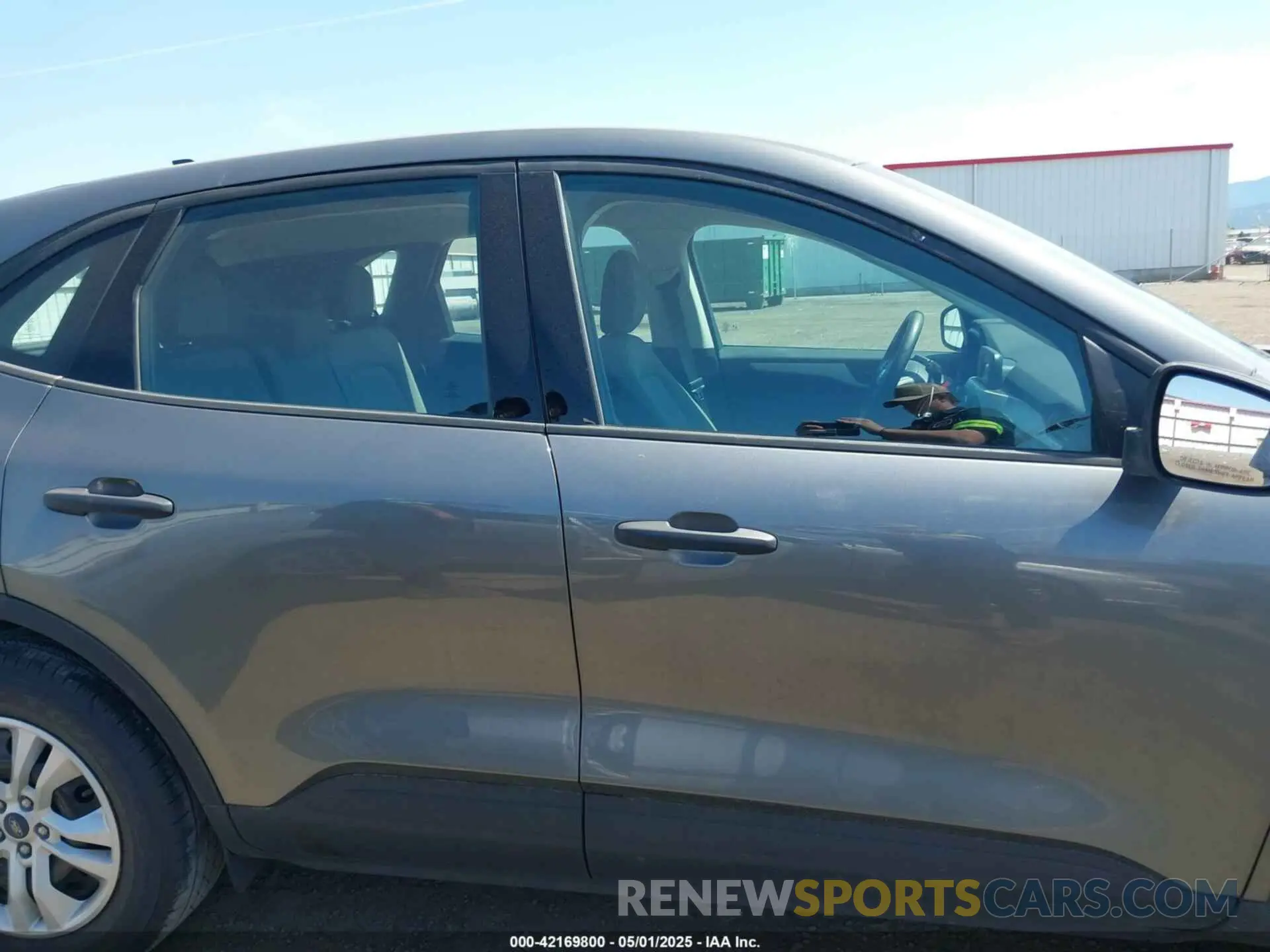 13 Photograph of a damaged car 1FMCU9F67NUB54718 FORD ESCAPE 2022