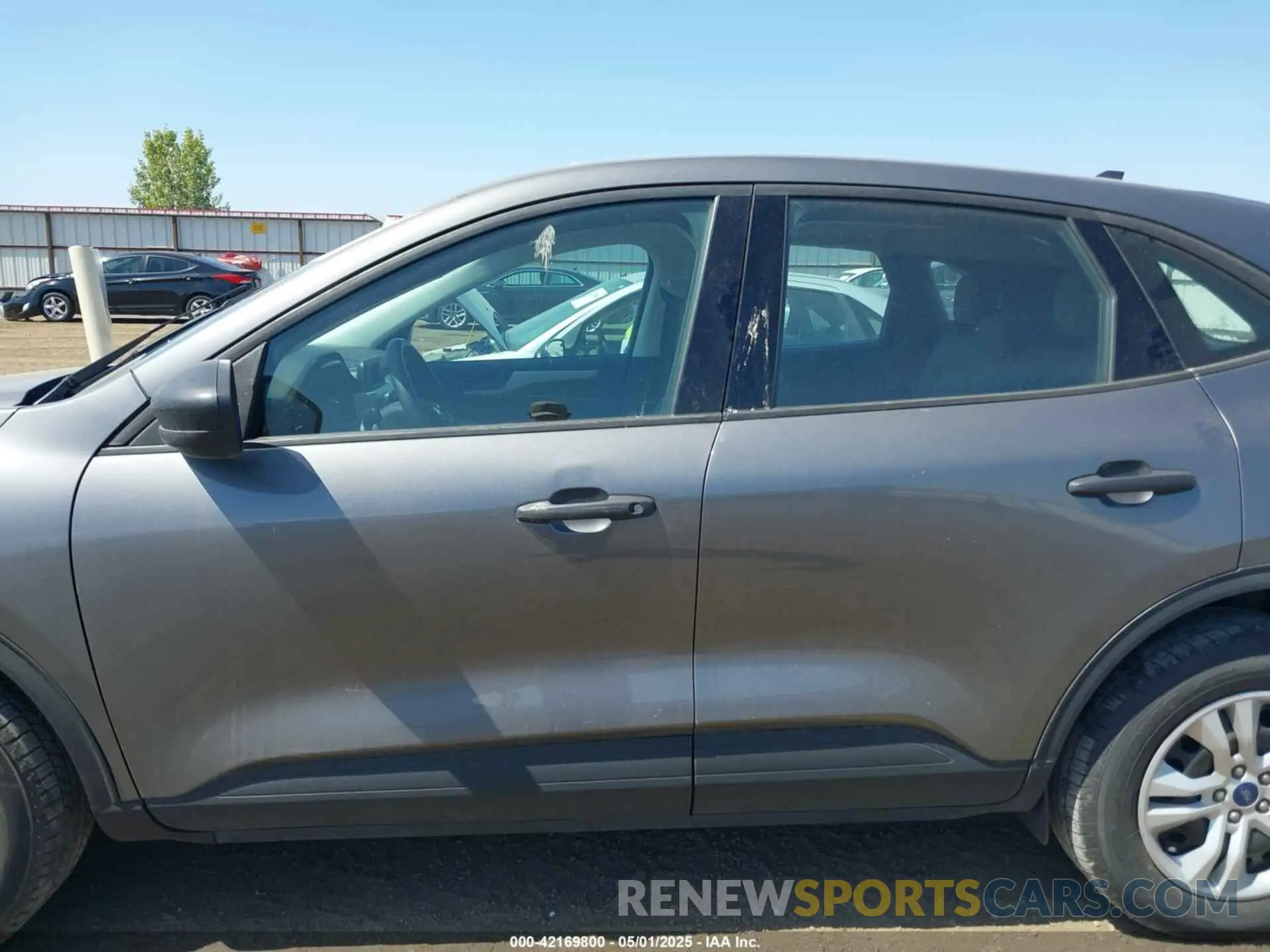 14 Photograph of a damaged car 1FMCU9F67NUB54718 FORD ESCAPE 2022
