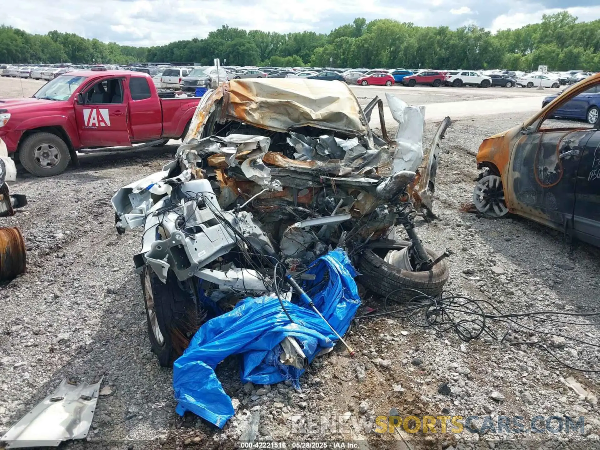 12 Photograph of a damaged car 1FMCU9G60NUA60968 FORD ESCAPE 2022