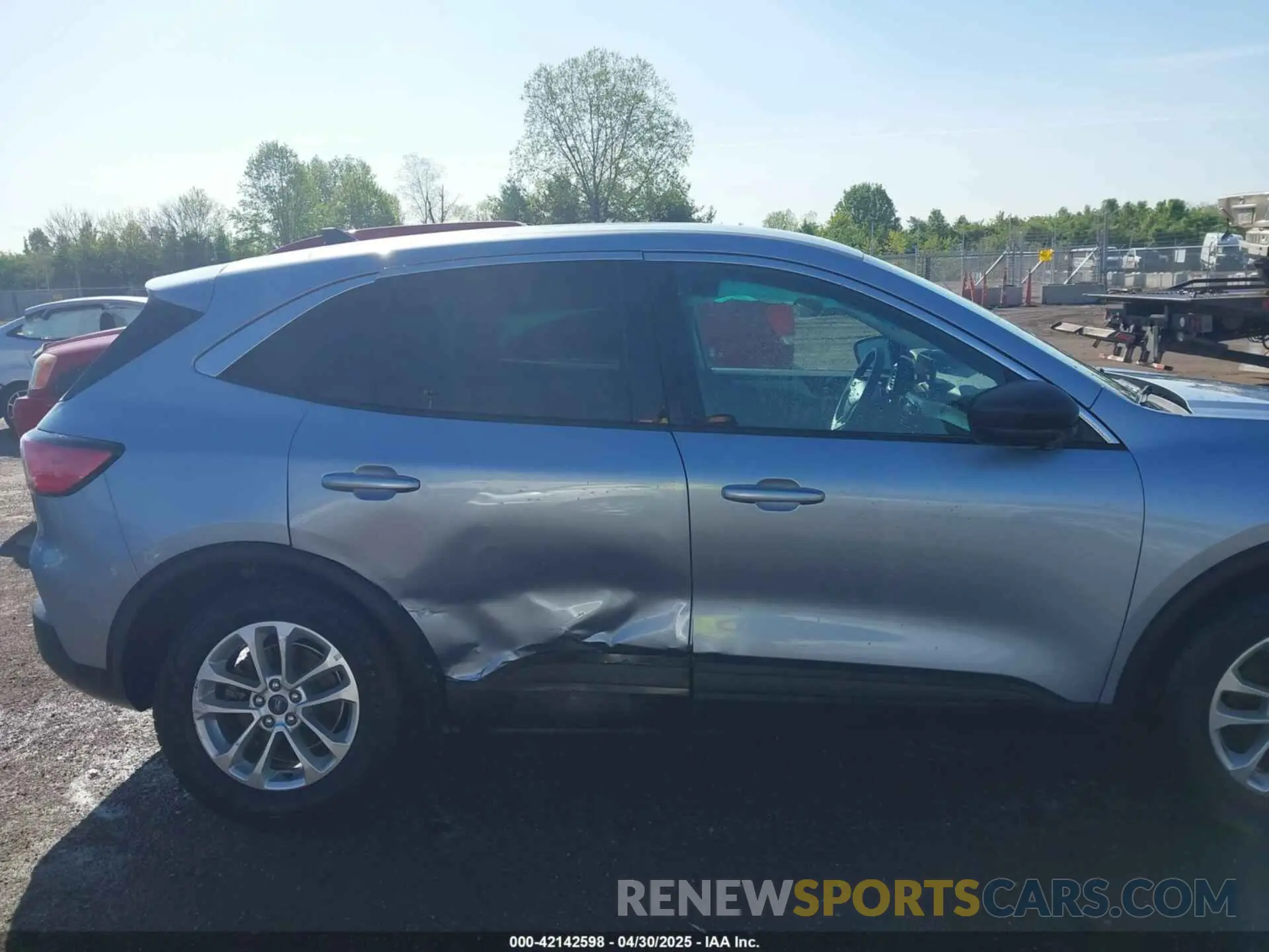 13 Photograph of a damaged car 1FMCU9G60NUA83702 FORD ESCAPE 2022