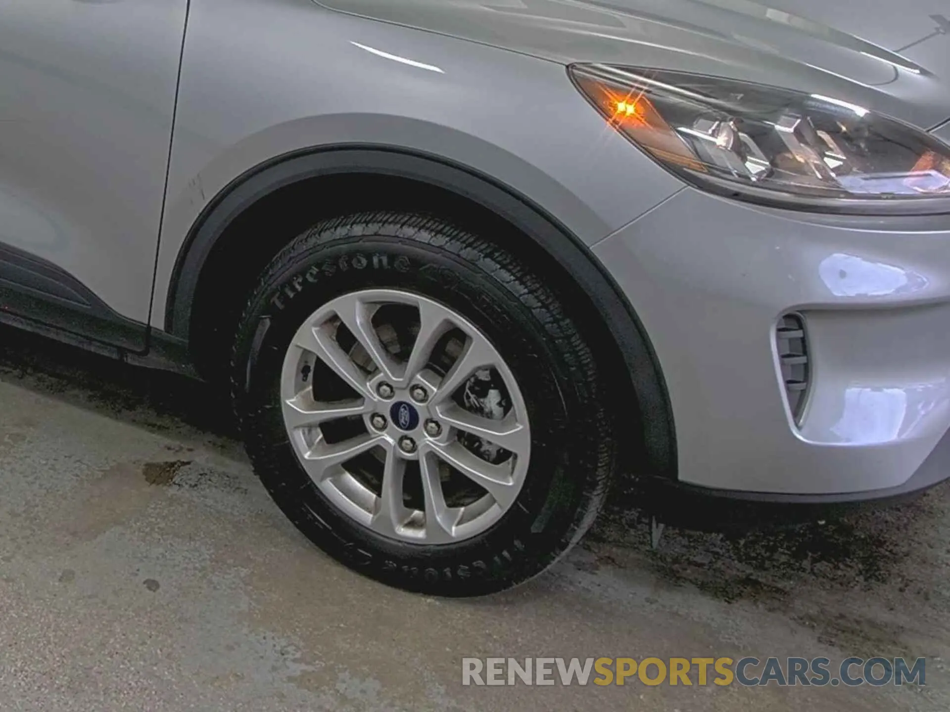 30 Photograph of a damaged car 1FMCU9G60NUB32820 FORD ESCAPE 2022