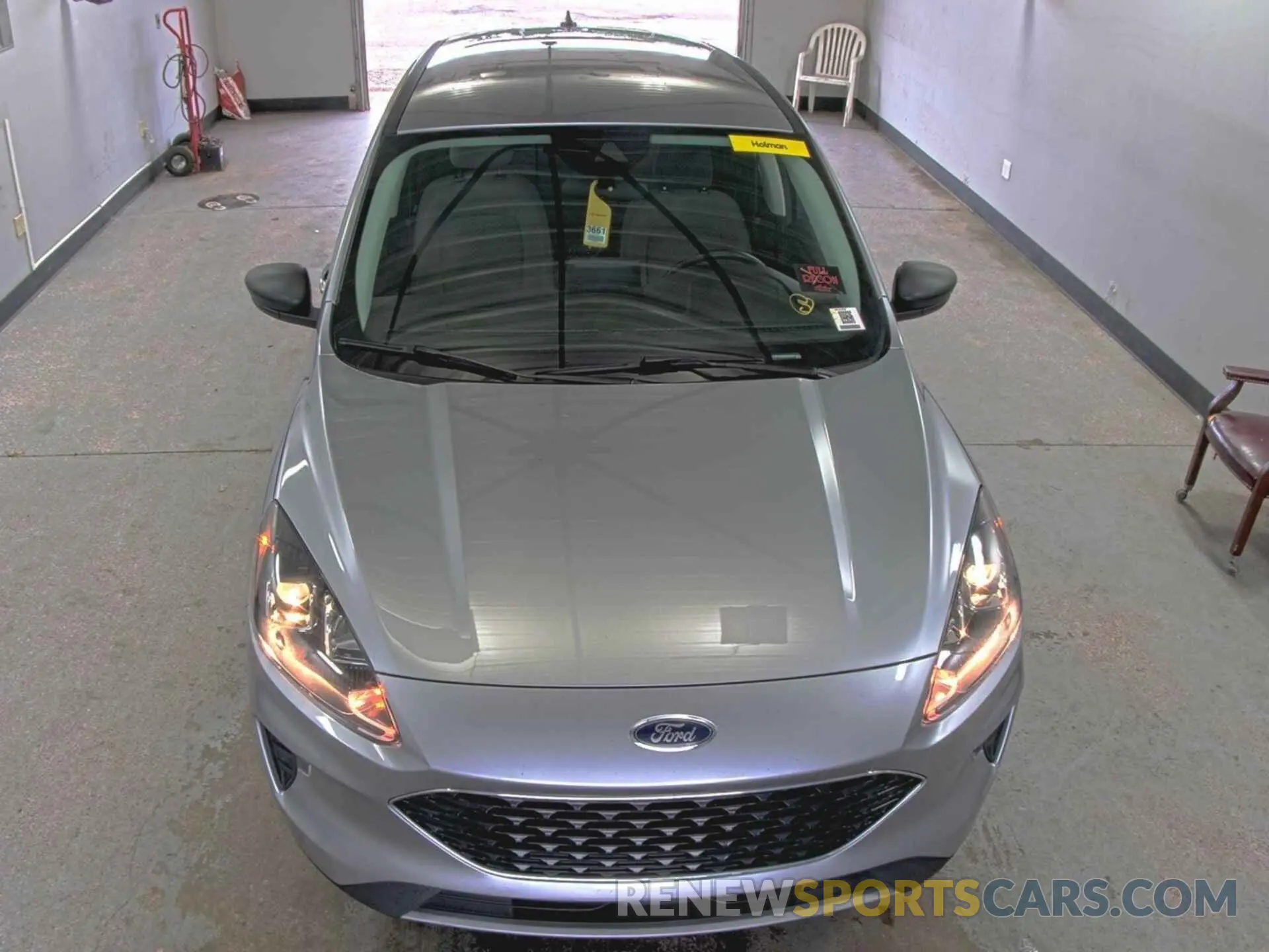 31 Photograph of a damaged car 1FMCU9G60NUB32820 FORD ESCAPE 2022
