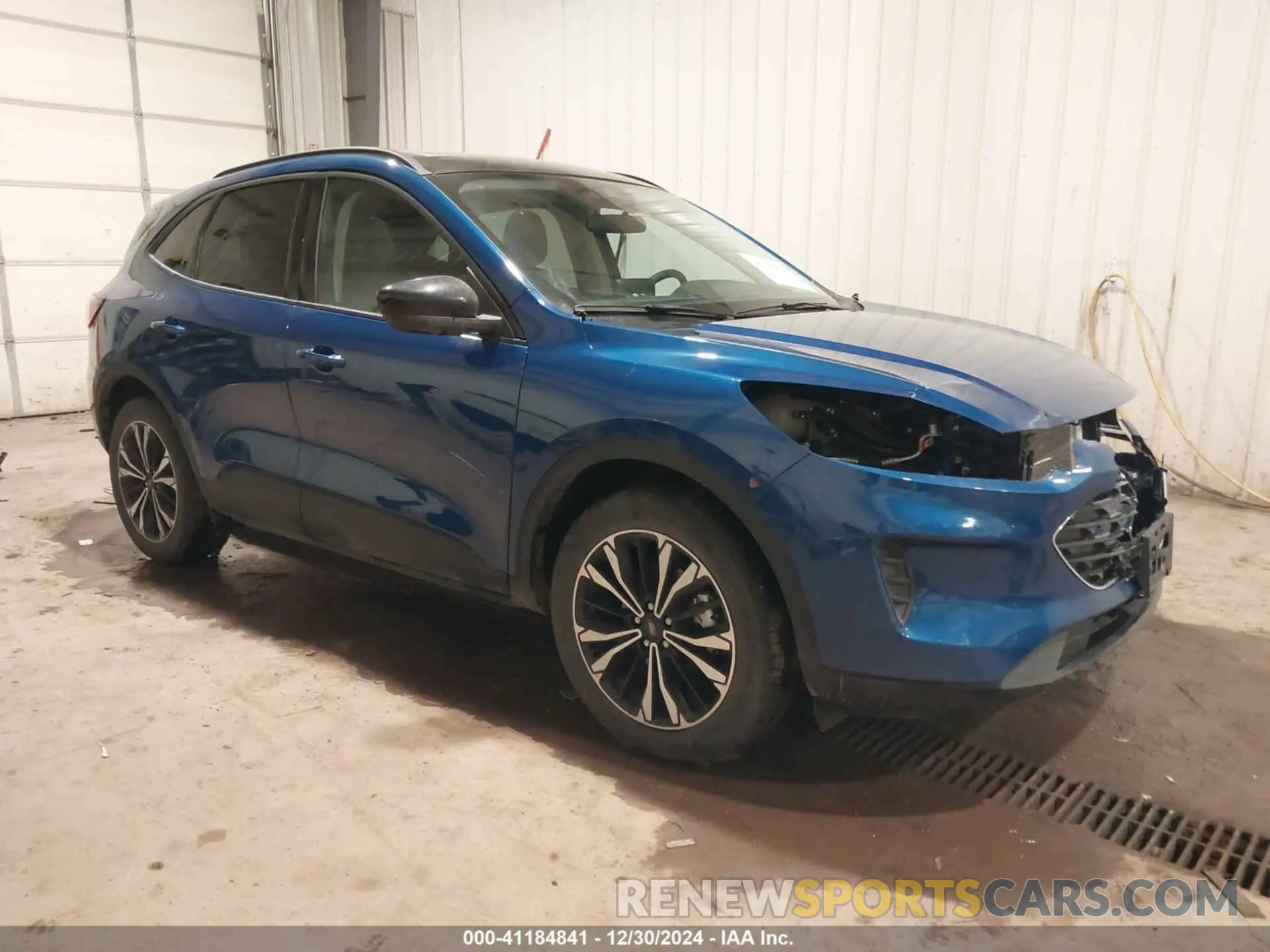 1 Photograph of a damaged car 1FMCU9G60NUB52307 FORD ESCAPE 2022