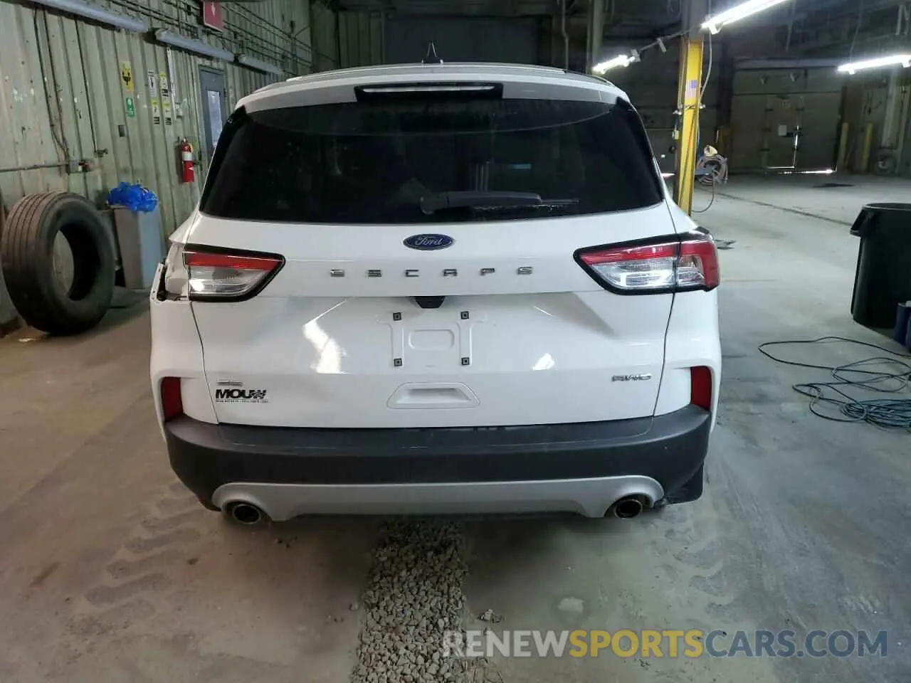 6 Photograph of a damaged car 1FMCU9G60NUB61072 FORD ESCAPE 2022
