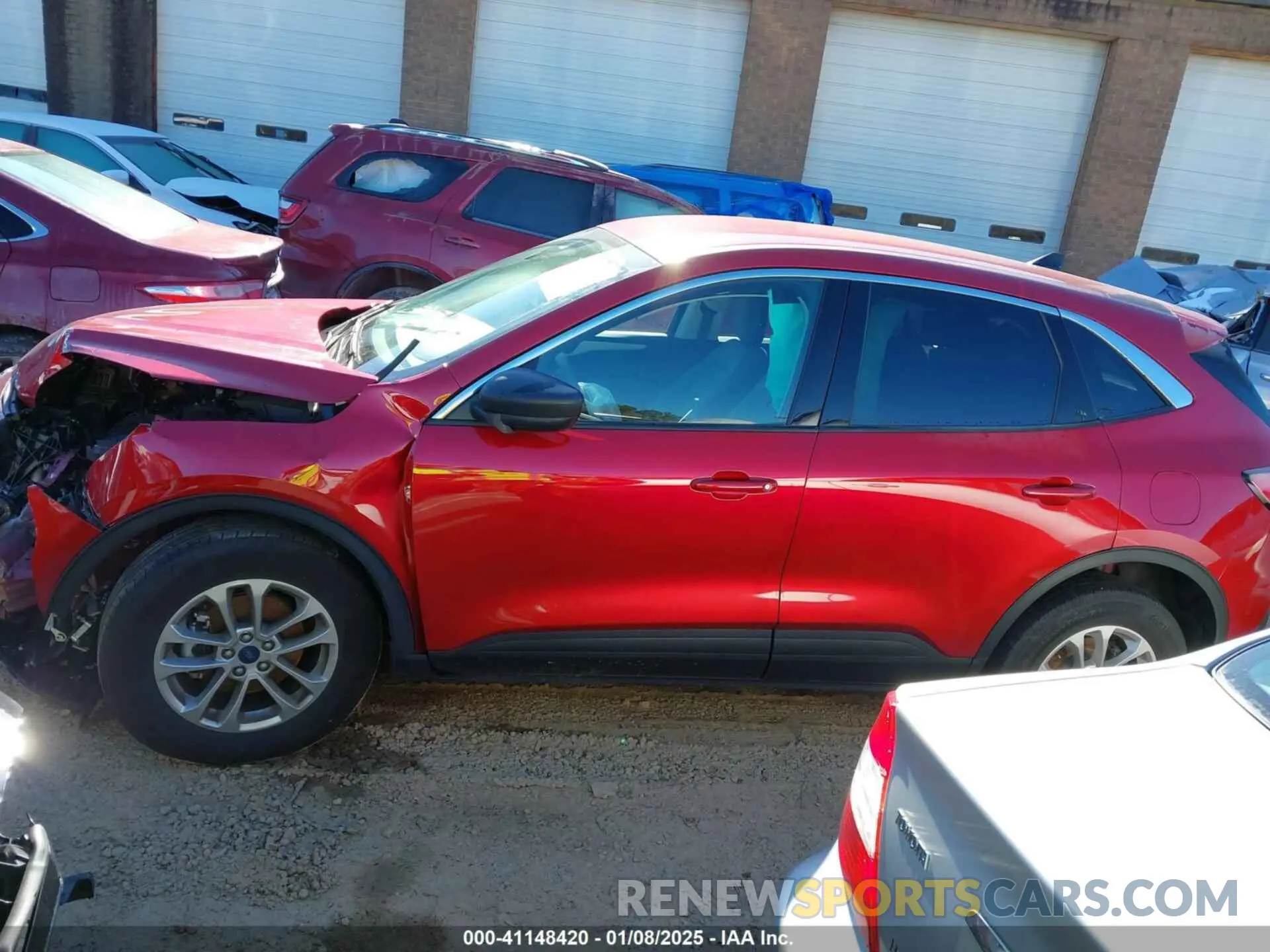 14 Photograph of a damaged car 1FMCU9G60NUB94542 FORD ESCAPE 2022