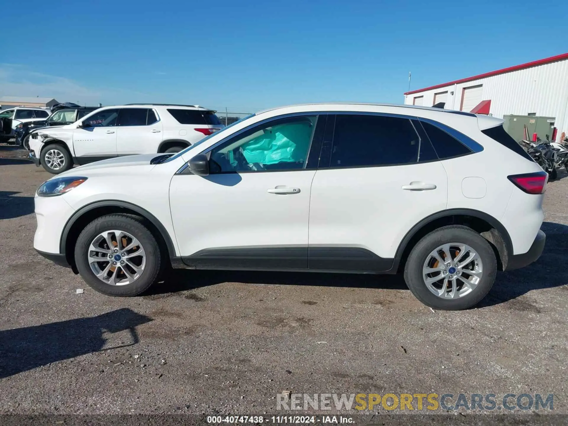 14 Photograph of a damaged car 1FMCU9G61NUA60672 FORD ESCAPE 2022