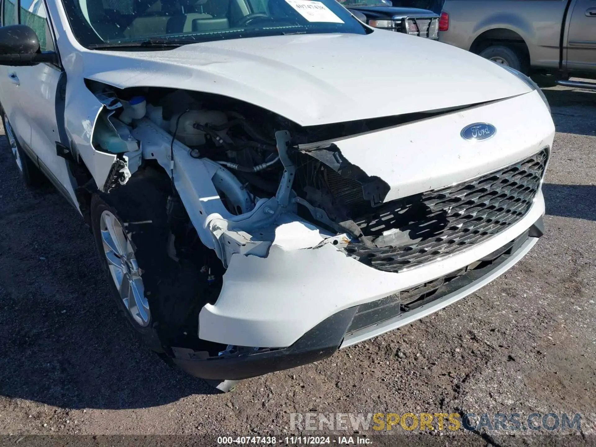 6 Photograph of a damaged car 1FMCU9G61NUA60672 FORD ESCAPE 2022