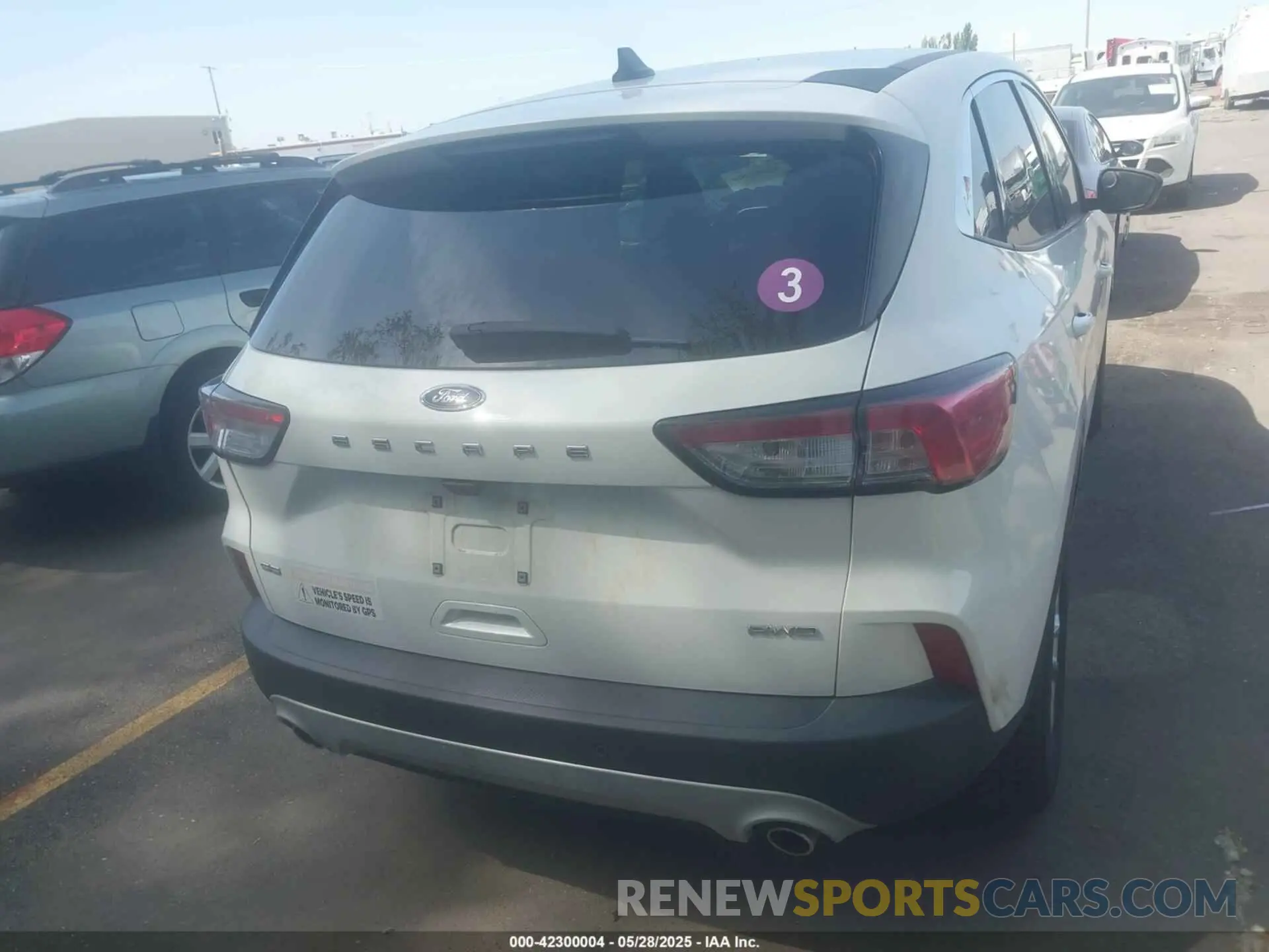 16 Photograph of a damaged car 1FMCU9G61NUA61014 FORD ESCAPE 2022