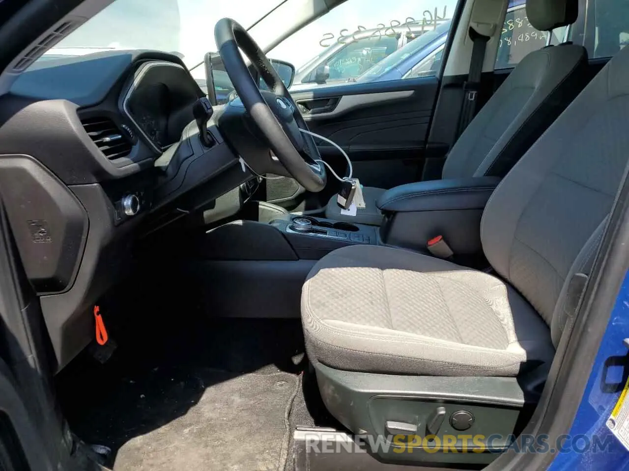 7 Photograph of a damaged car 1FMCU9G61NUB22605 FORD ESCAPE 2022