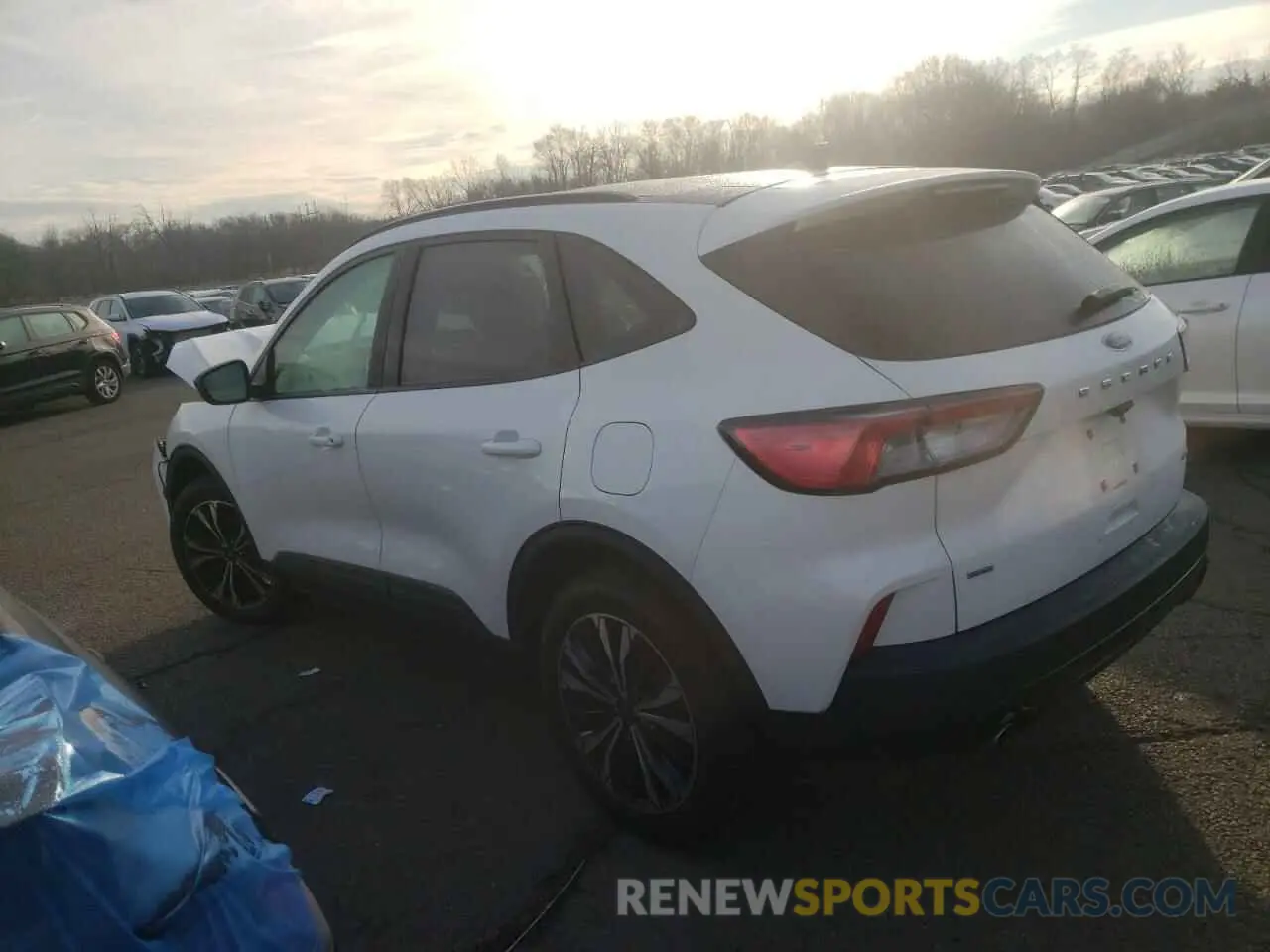 2 Photograph of a damaged car 1FMCU9G61NUB60822 FORD ESCAPE 2022