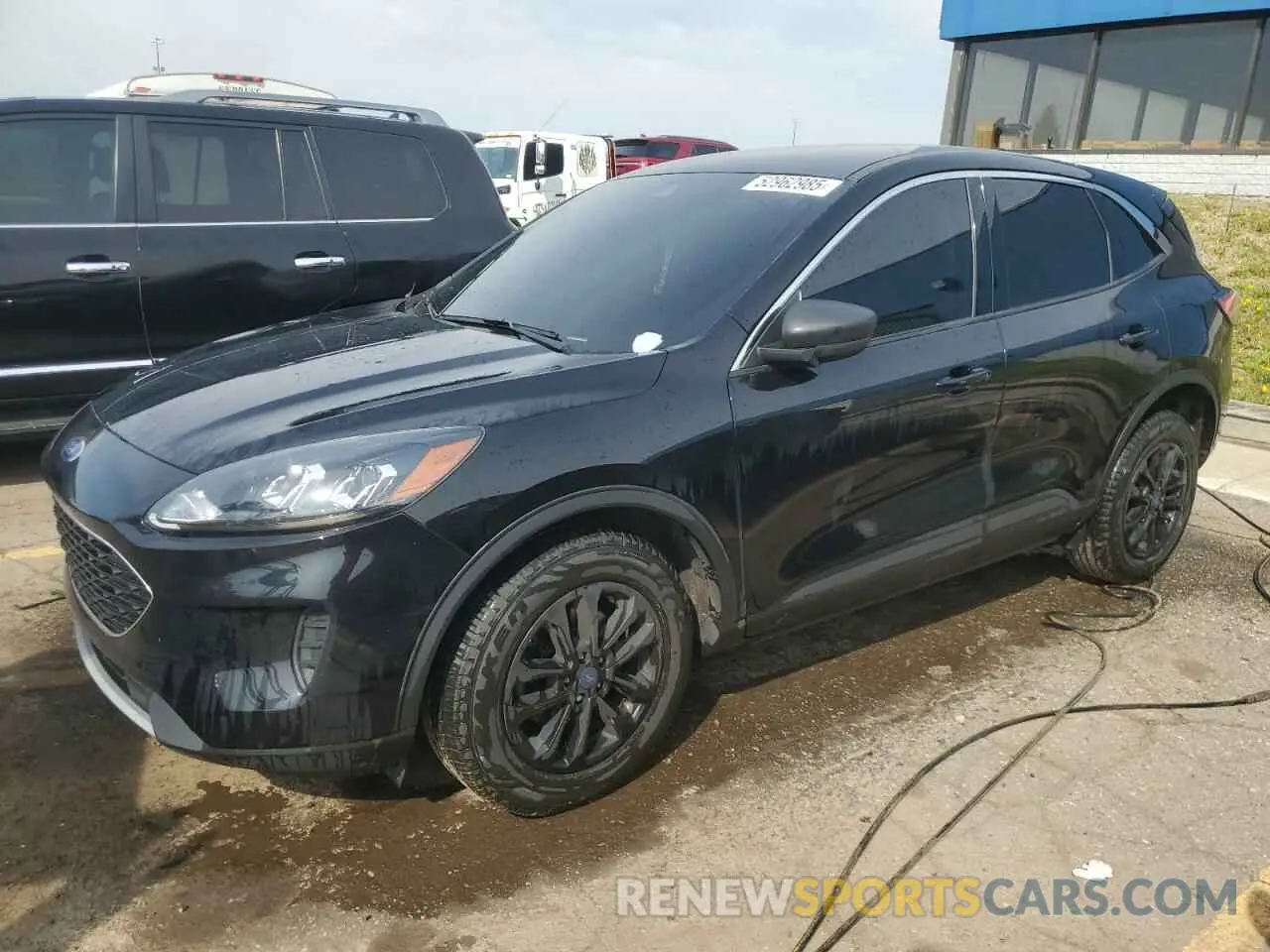 1 Photograph of a damaged car 1FMCU9G61NUB69147 FORD ESCAPE 2022