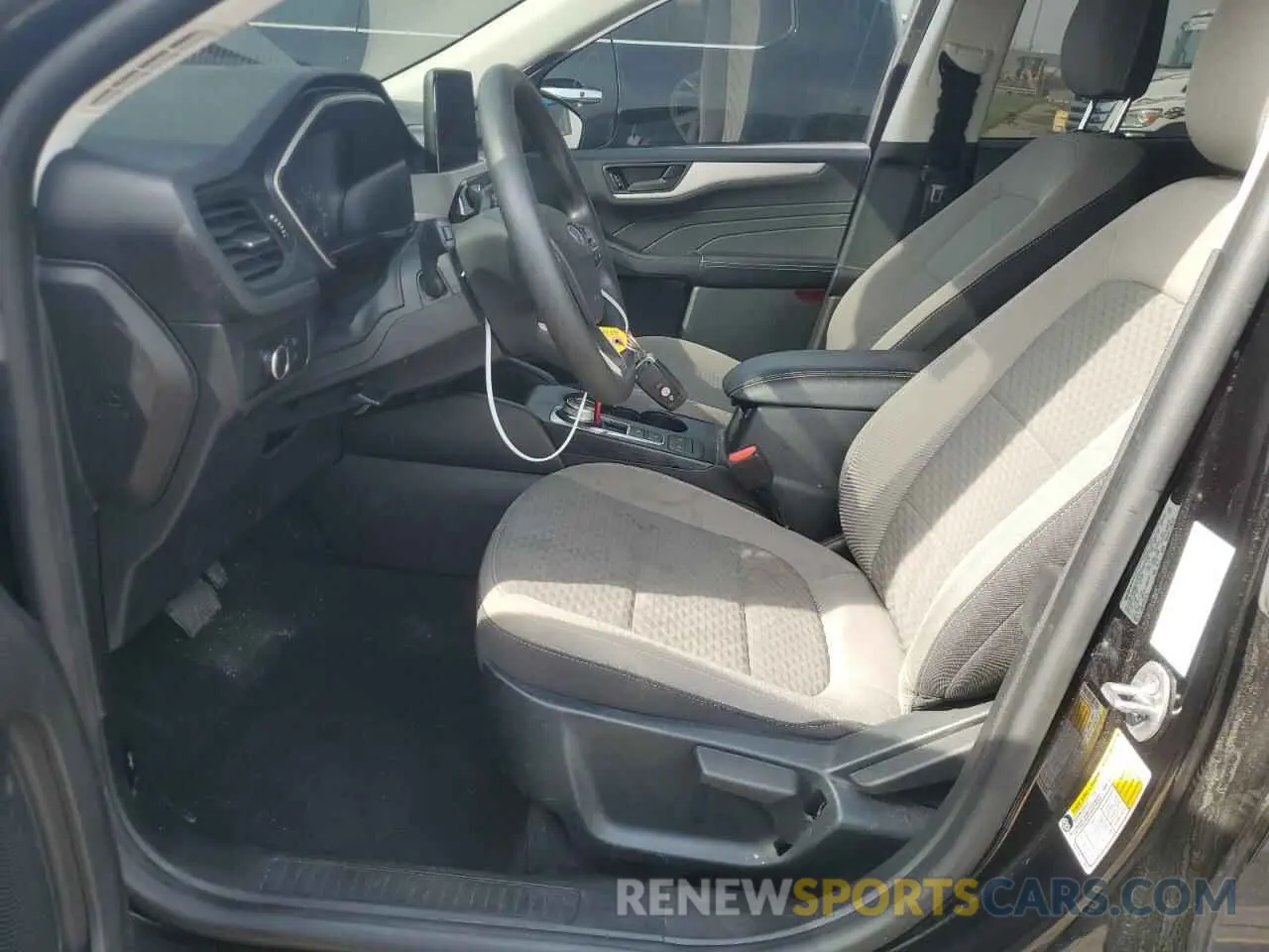 7 Photograph of a damaged car 1FMCU9G61NUB69147 FORD ESCAPE 2022