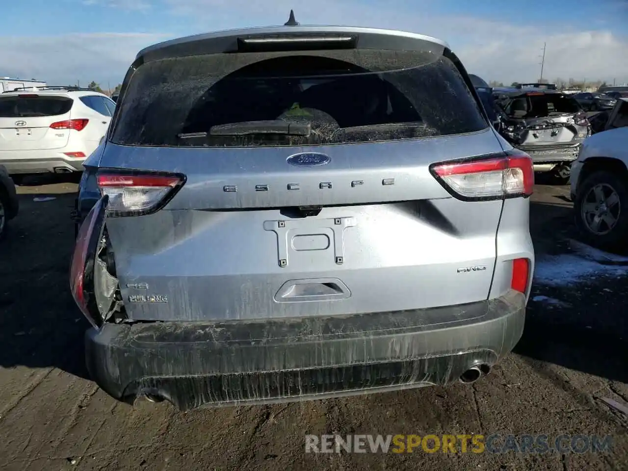 6 Photograph of a damaged car 1FMCU9G61NUB99765 FORD ESCAPE 2022