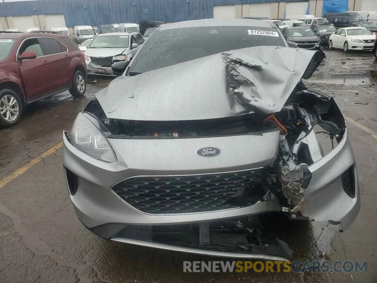 5 Photograph of a damaged car 1FMCU9G61NUC02650 FORD ESCAPE 2022