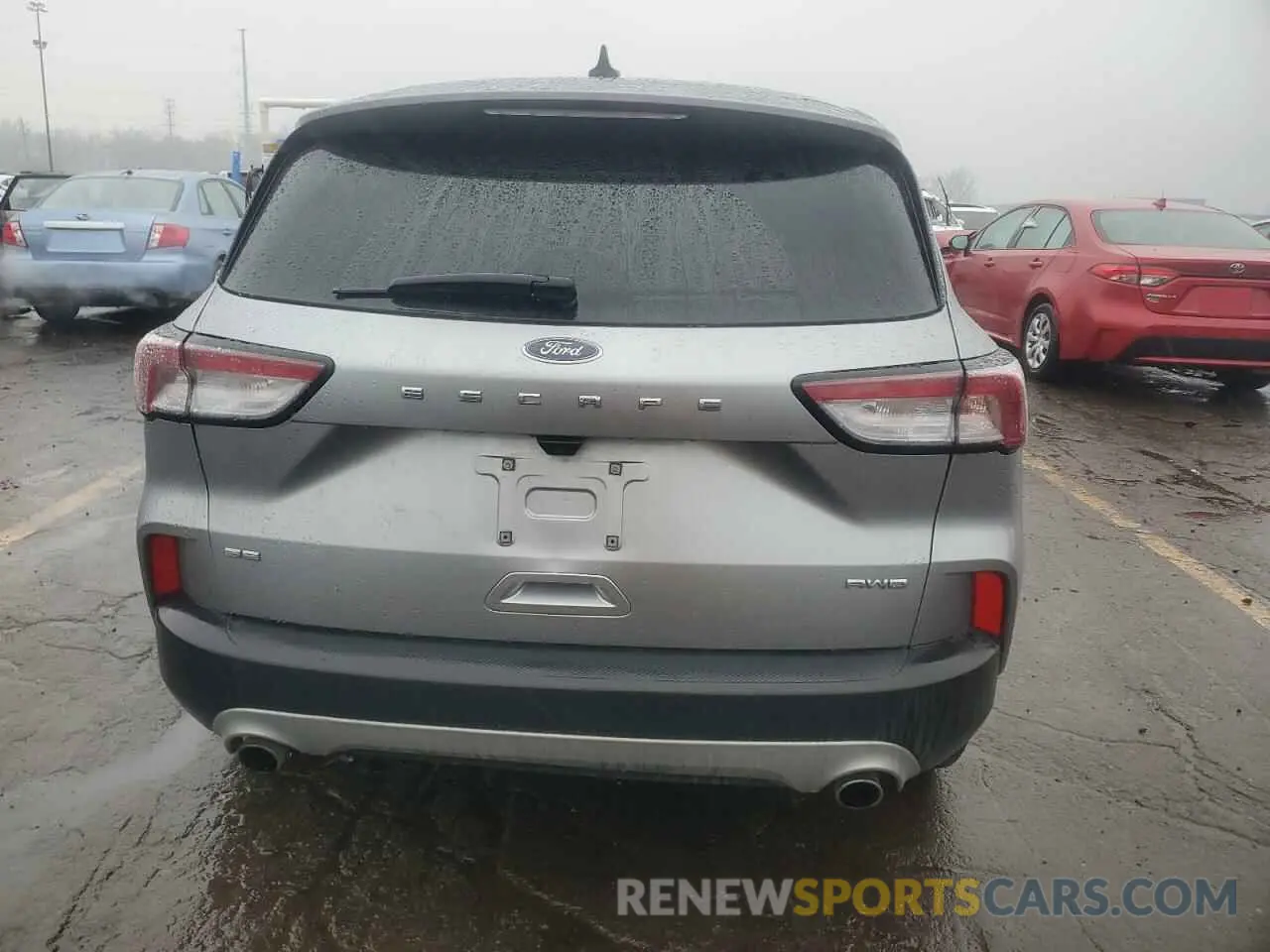 6 Photograph of a damaged car 1FMCU9G61NUC02650 FORD ESCAPE 2022