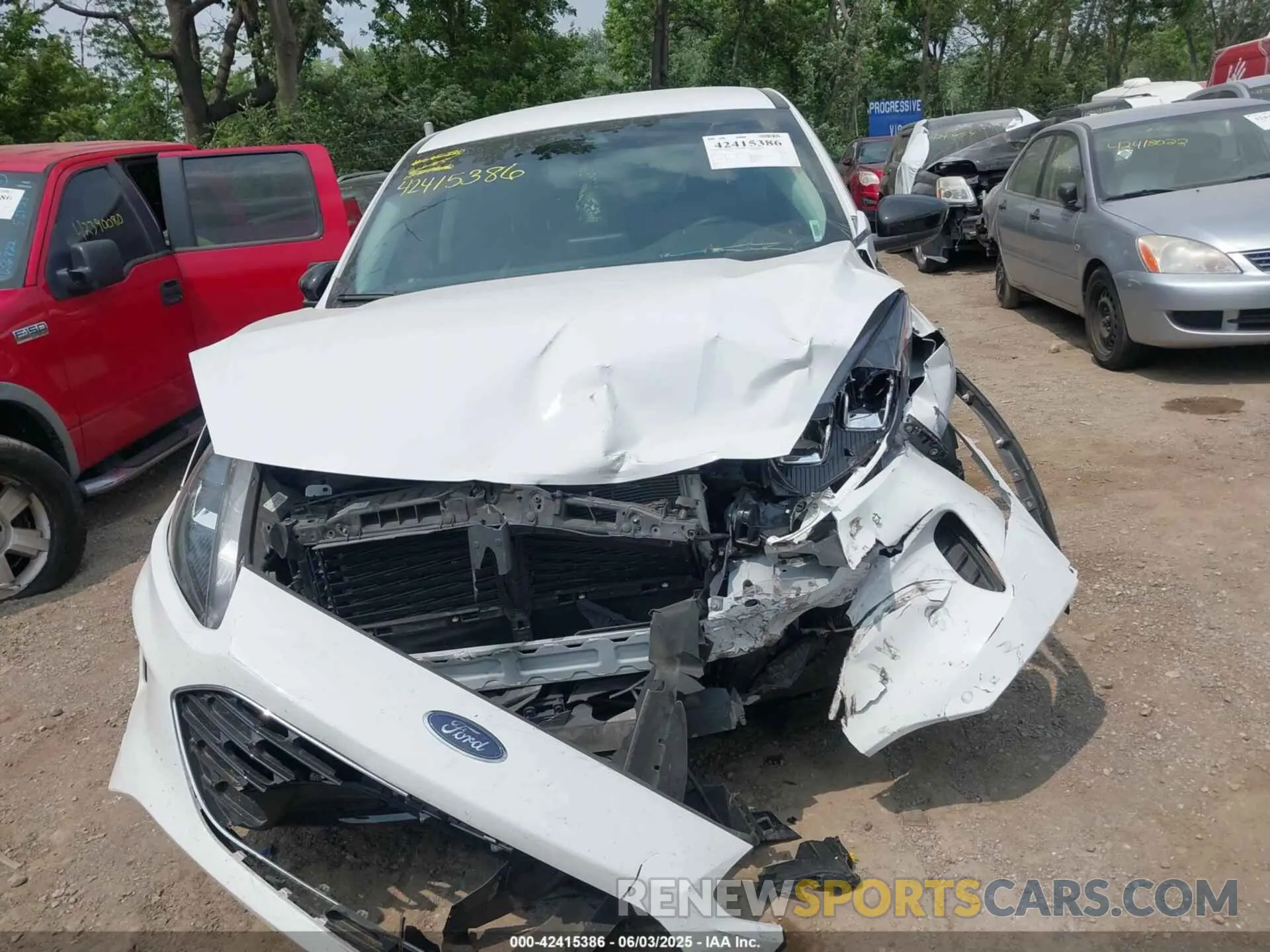 12 Photograph of a damaged car 1FMCU9G62NUA34405 FORD ESCAPE 2022