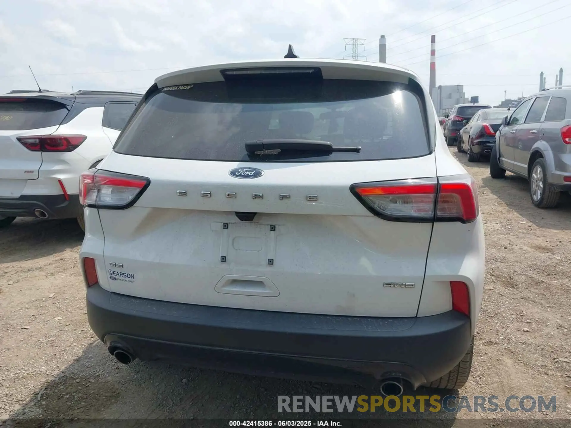 16 Photograph of a damaged car 1FMCU9G62NUA34405 FORD ESCAPE 2022