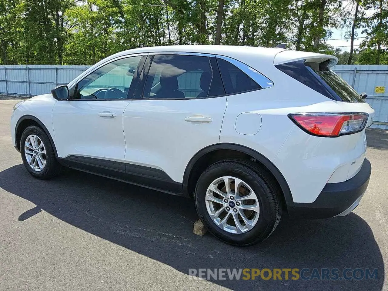 2 Photograph of a damaged car 1FMCU9G62NUA60454 FORD ESCAPE 2022