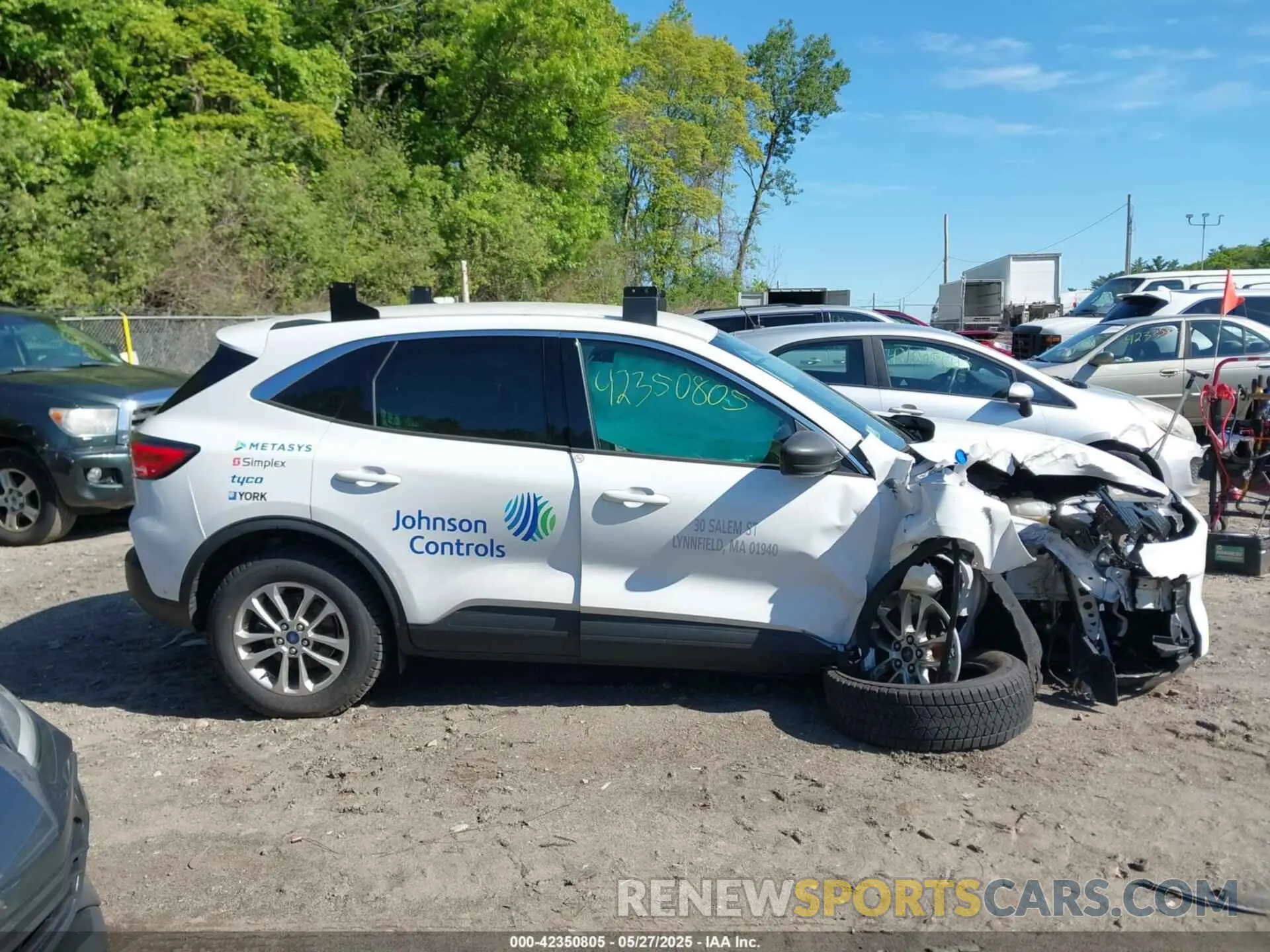 13 Photograph of a damaged car 1FMCU9G62NUA67291 FORD ESCAPE 2022