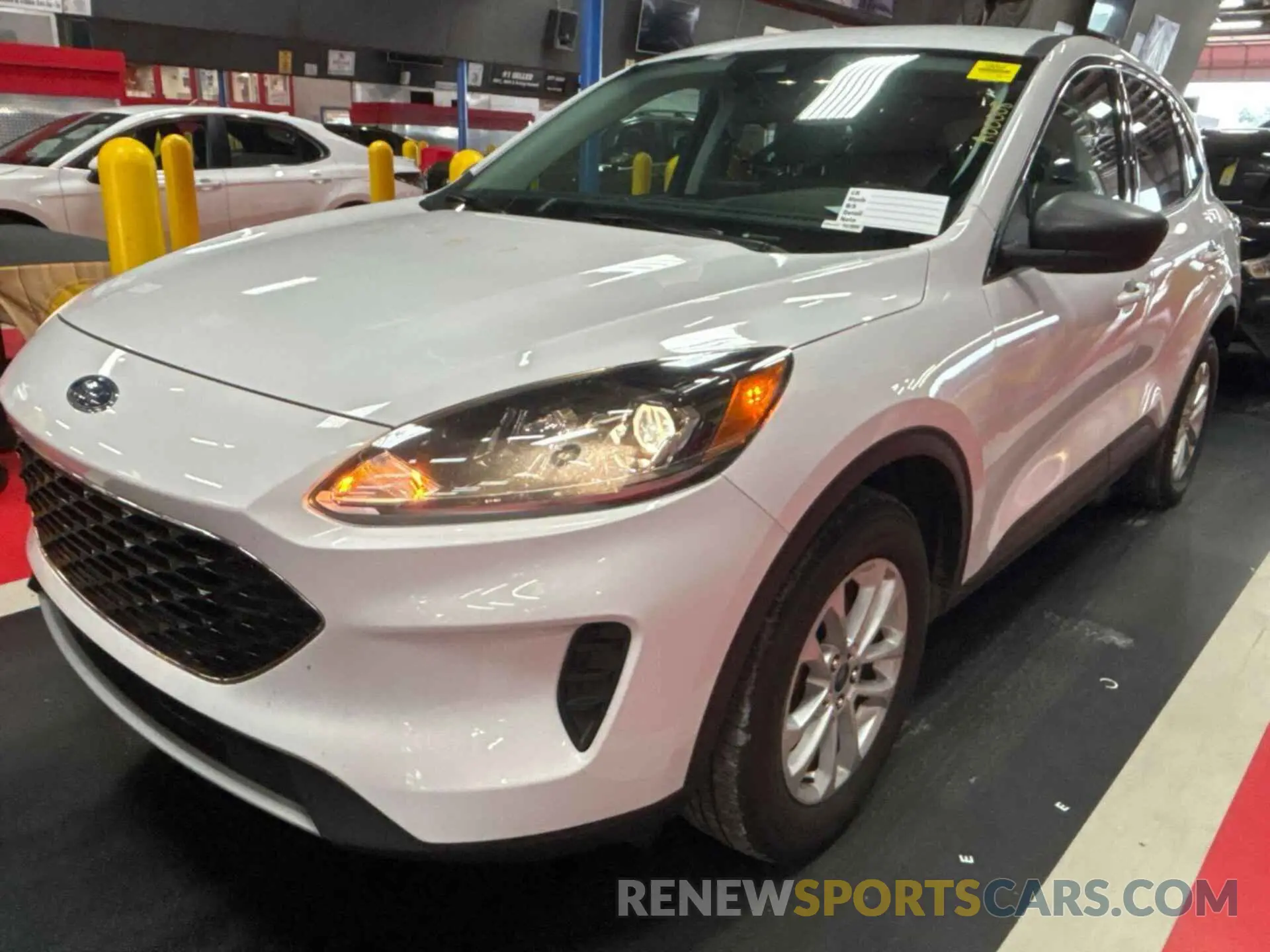 12 Photograph of a damaged car 1FMCU9G62NUA68005 FORD ESCAPE 2022