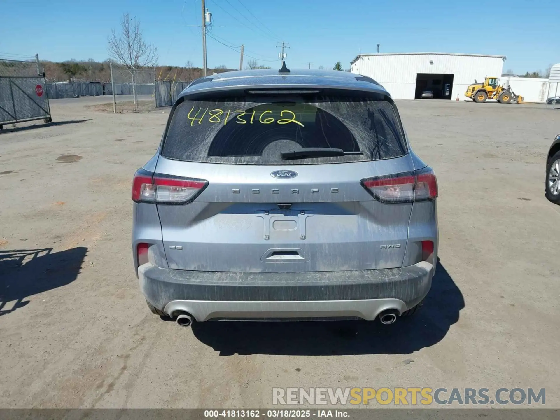 17 Photograph of a damaged car 1FMCU9G62NUA84690 FORD ESCAPE 2022