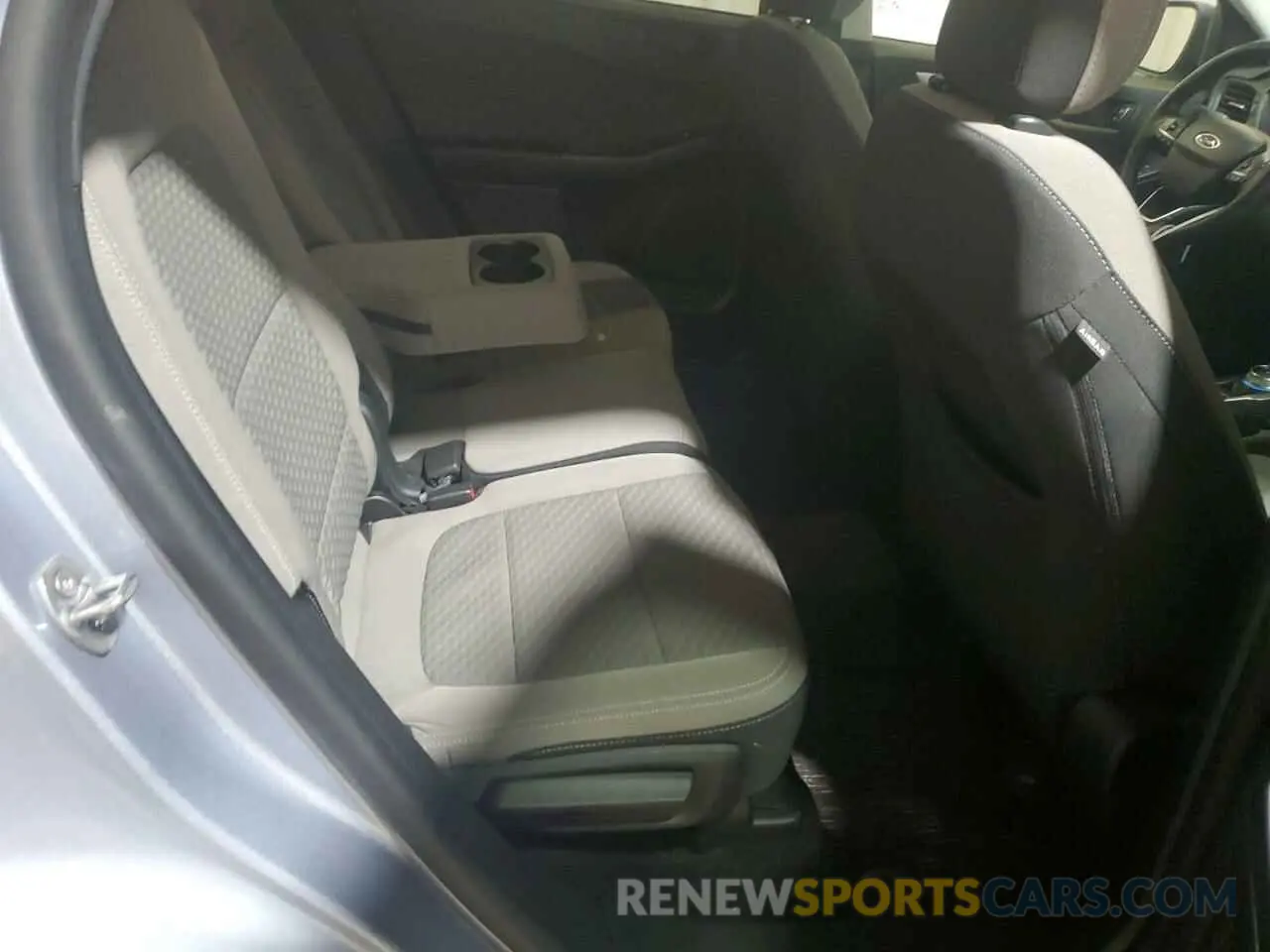 11 Photograph of a damaged car 1FMCU9G62NUB30972 FORD ESCAPE 2022