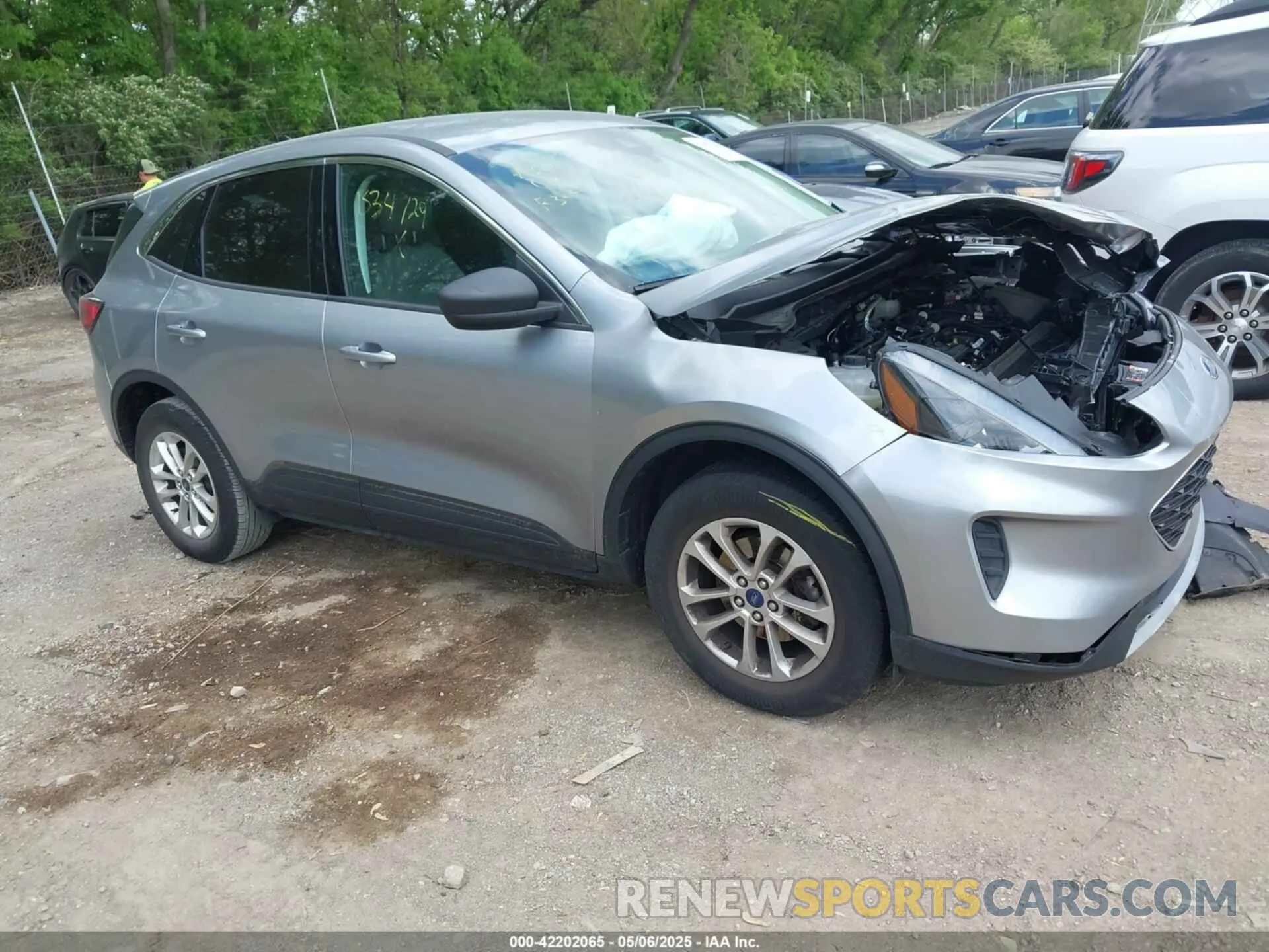 1 Photograph of a damaged car 1FMCU9G62NUB34729 FORD ESCAPE 2022