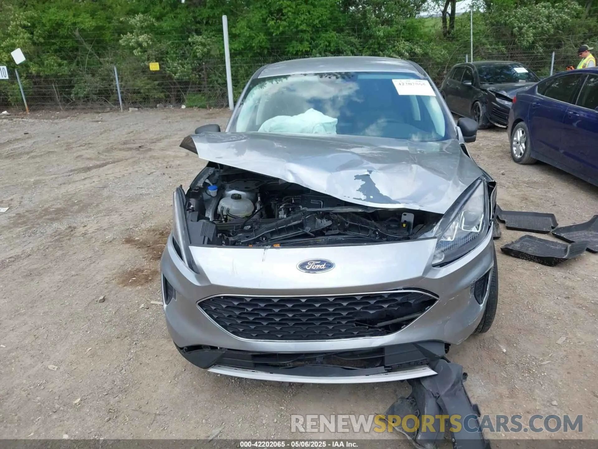 12 Photograph of a damaged car 1FMCU9G62NUB34729 FORD ESCAPE 2022