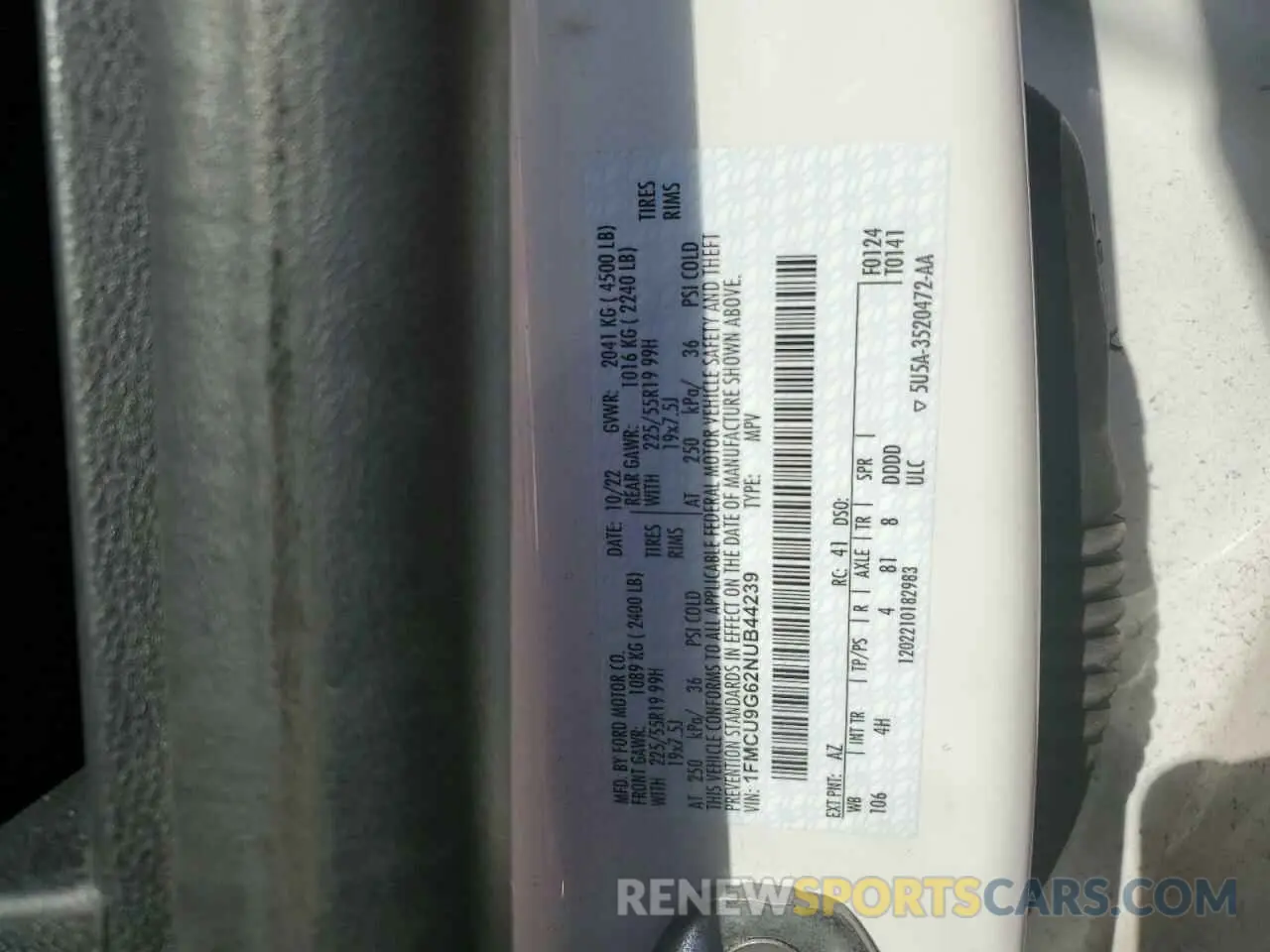 12 Photograph of a damaged car 1FMCU9G62NUB44239 FORD ESCAPE 2022