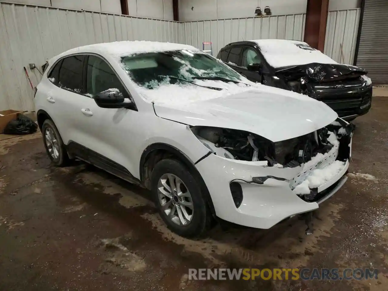 4 Photograph of a damaged car 1FMCU9G62NUB85132 FORD ESCAPE 2022