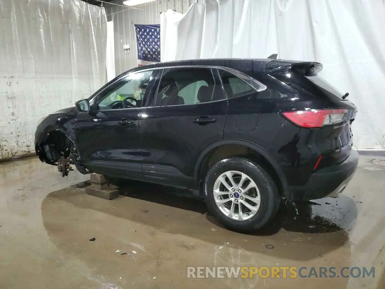 2 Photograph of a damaged car 1FMCU9G62NUC04486 FORD ESCAPE 2022