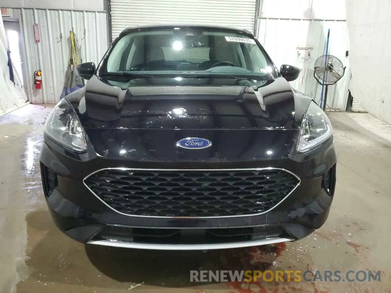 5 Photograph of a damaged car 1FMCU9G62NUC04486 FORD ESCAPE 2022