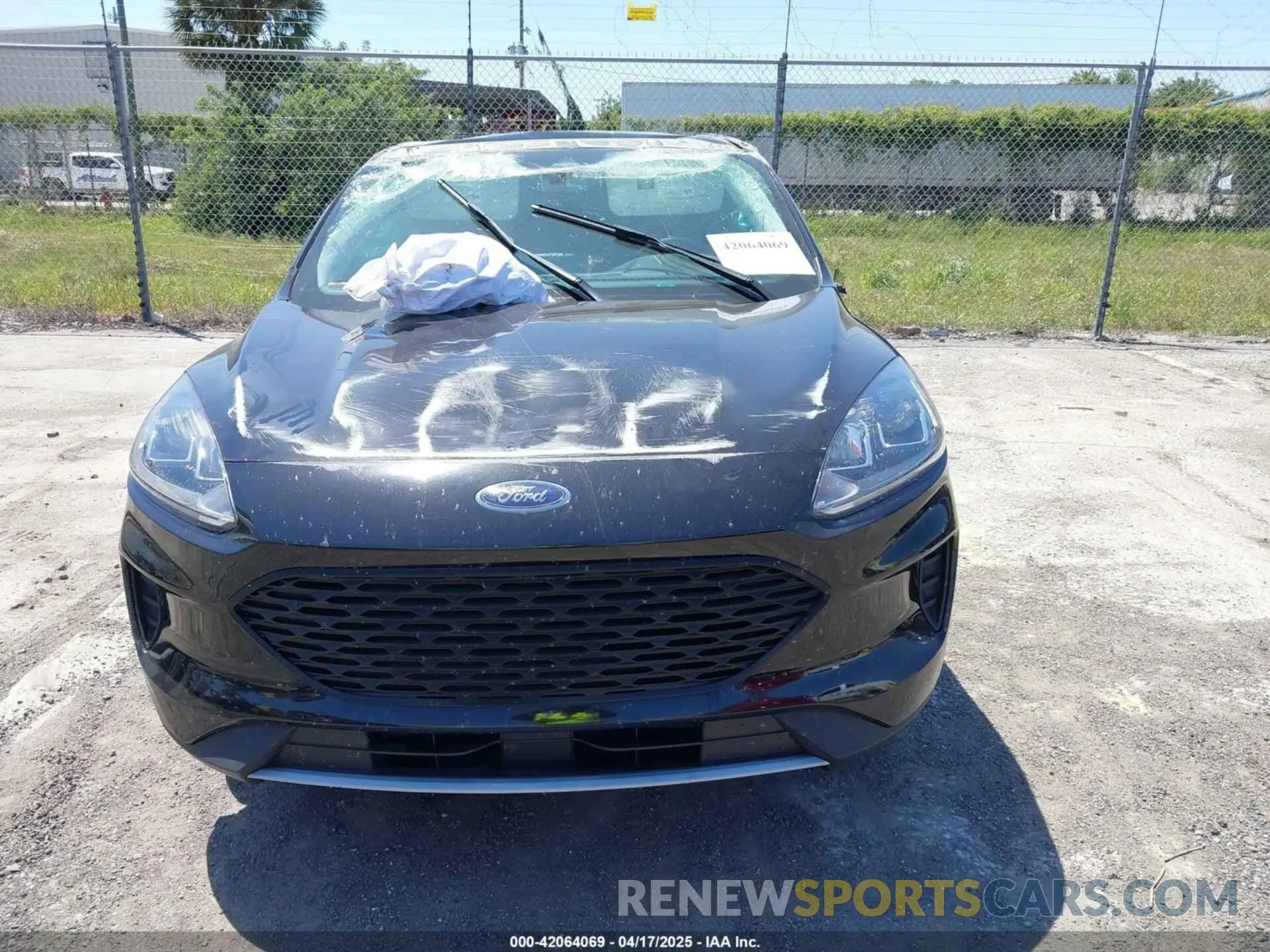 12 Photograph of a damaged car 1FMCU9G63NUB37820 FORD ESCAPE 2022