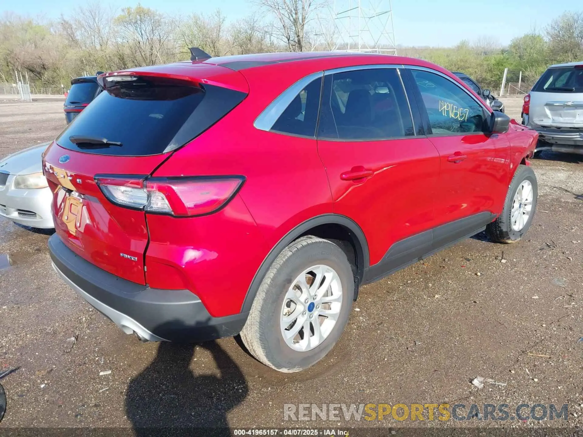 4 Photograph of a damaged car 1FMCU9G63NUB59896 FORD ESCAPE 2022