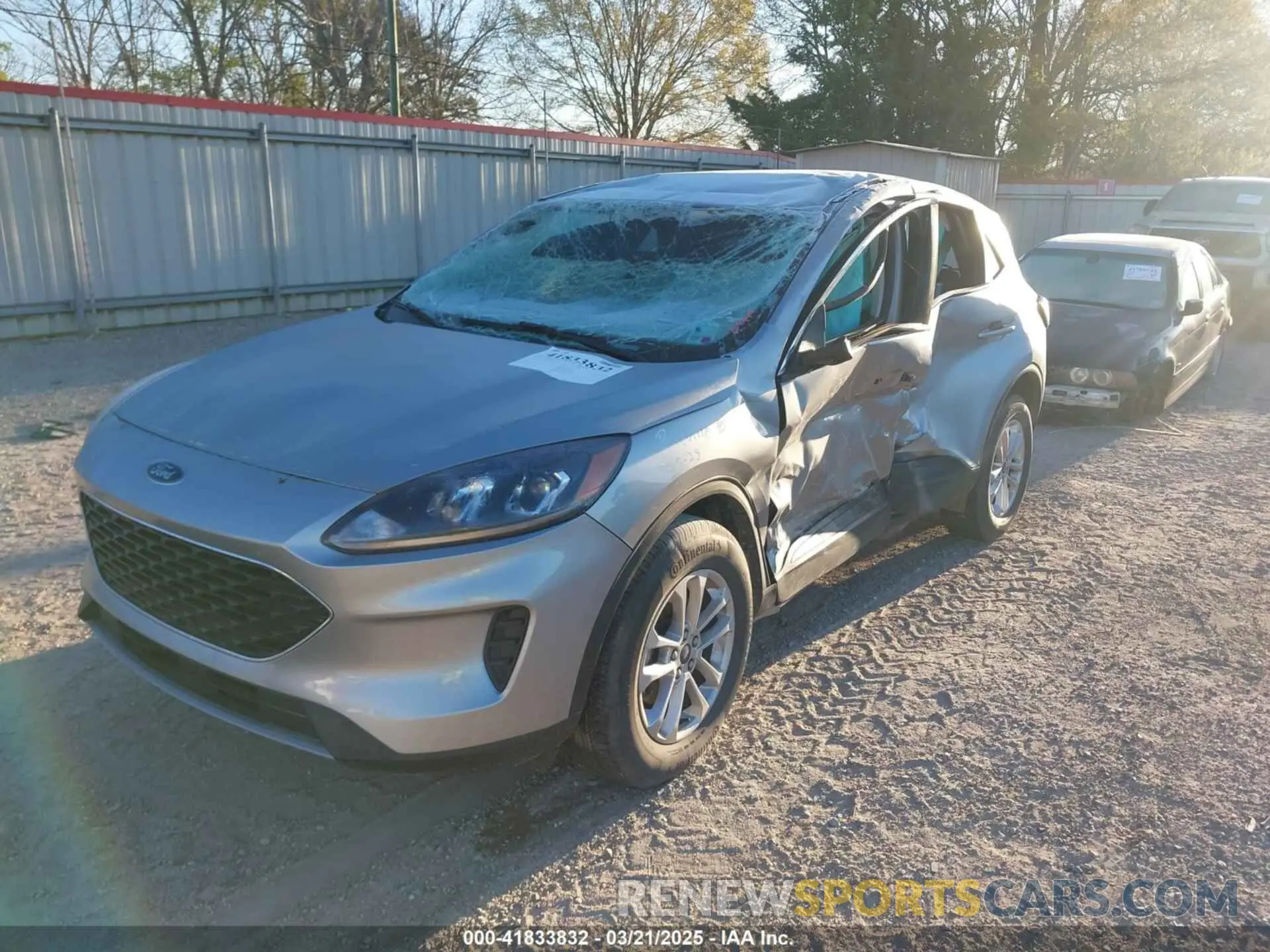 2 Photograph of a damaged car 1FMCU9G63NUC03637 FORD ESCAPE 2022
