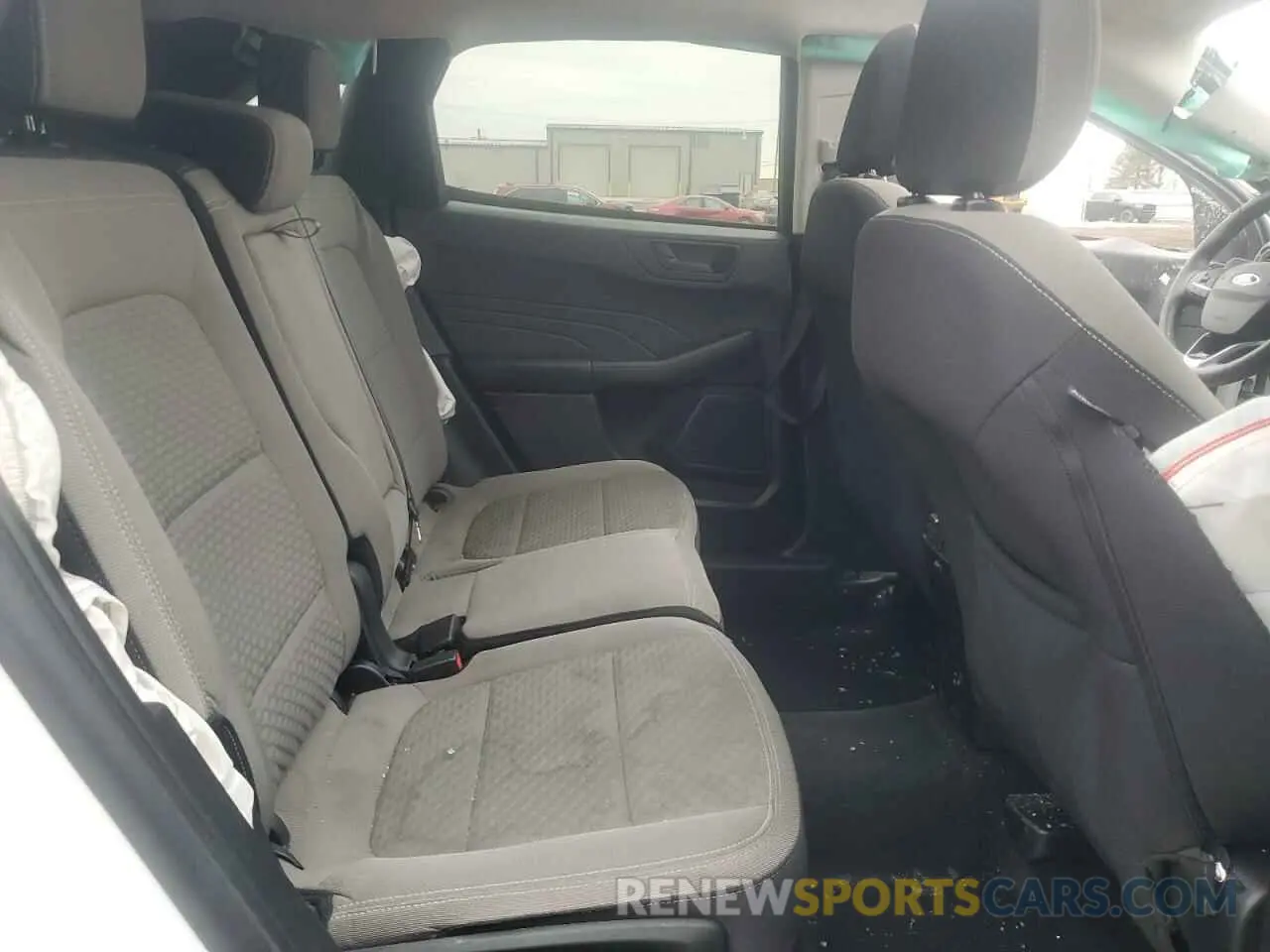 11 Photograph of a damaged car 1FMCU9G64NUA08212 FORD ESCAPE 2022