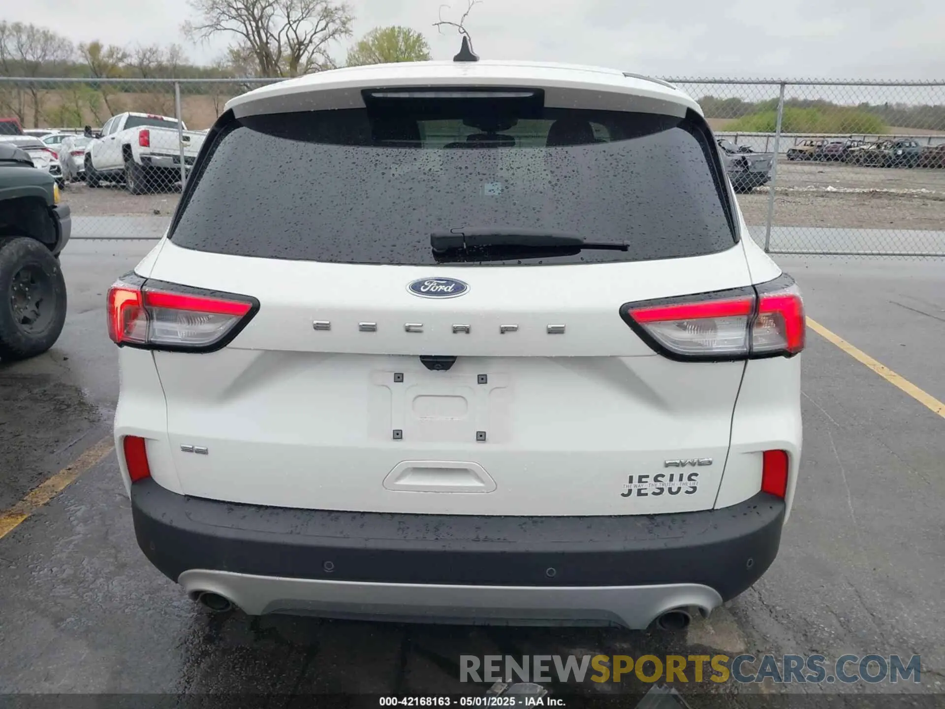 16 Photograph of a damaged car 1FMCU9G64NUA60732 FORD ESCAPE 2022