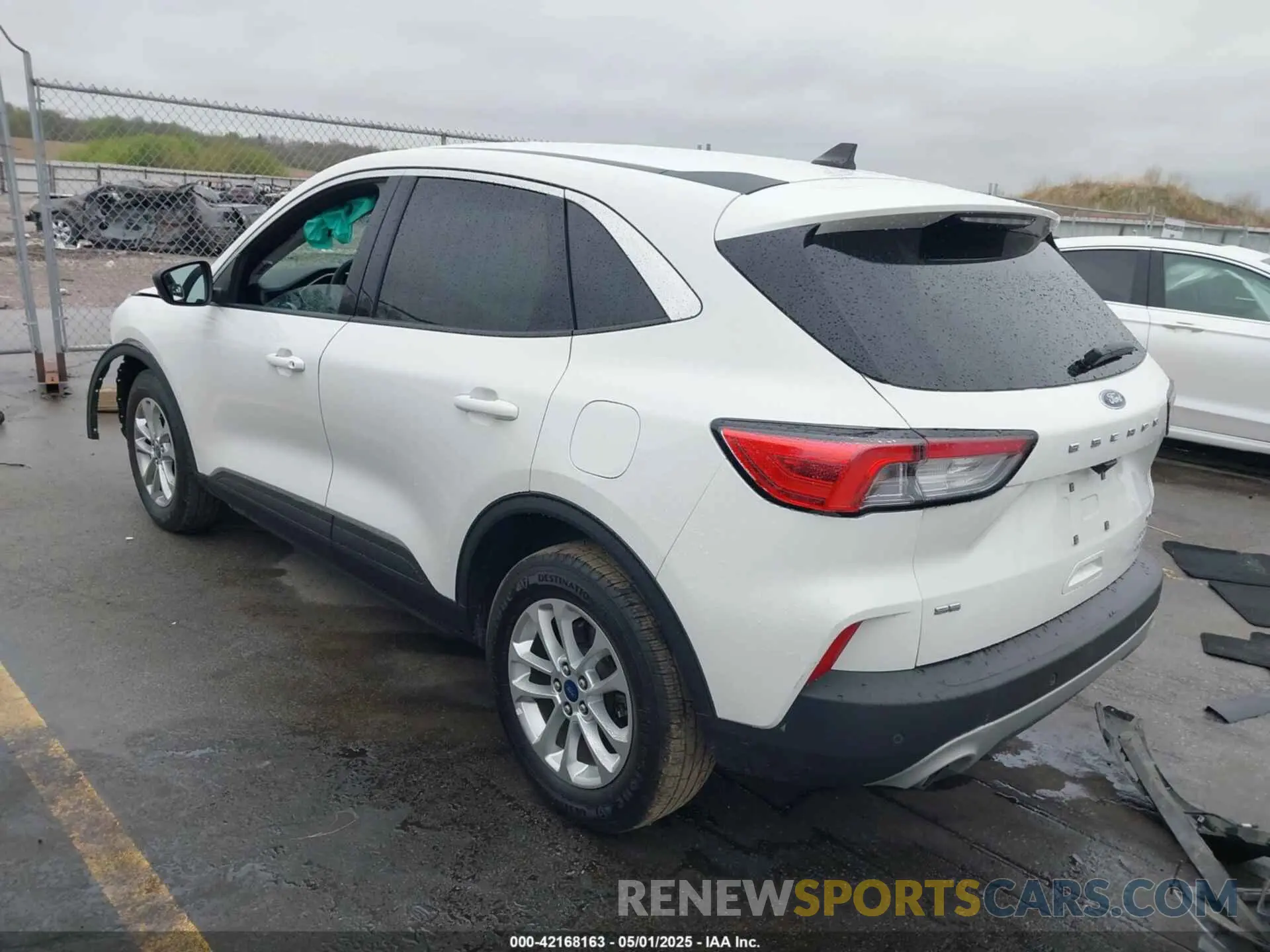 3 Photograph of a damaged car 1FMCU9G64NUA60732 FORD ESCAPE 2022