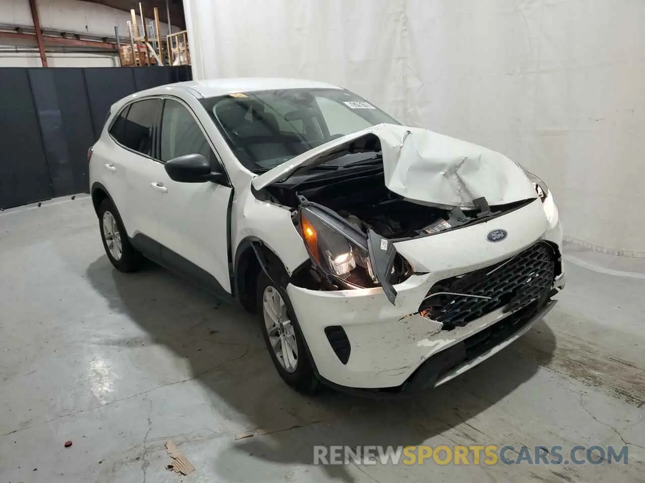 4 Photograph of a damaged car 1FMCU9G64NUA61136 FORD ESCAPE 2022