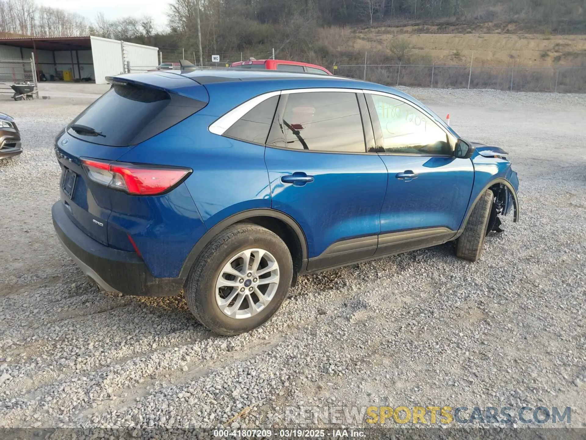 4 Photograph of a damaged car 1FMCU9G64NUA65087 FORD ESCAPE 2022
