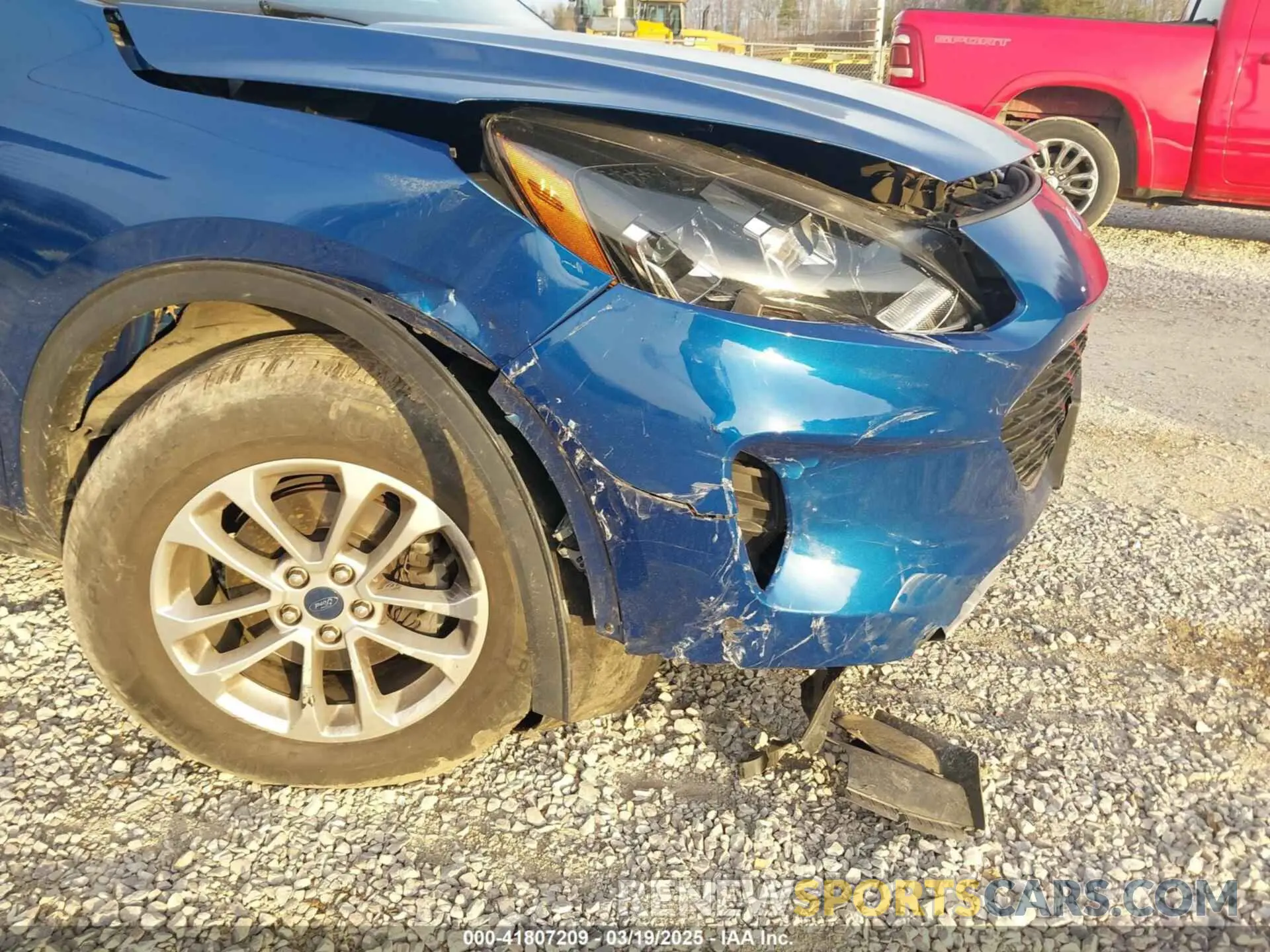 6 Photograph of a damaged car 1FMCU9G64NUA65087 FORD ESCAPE 2022