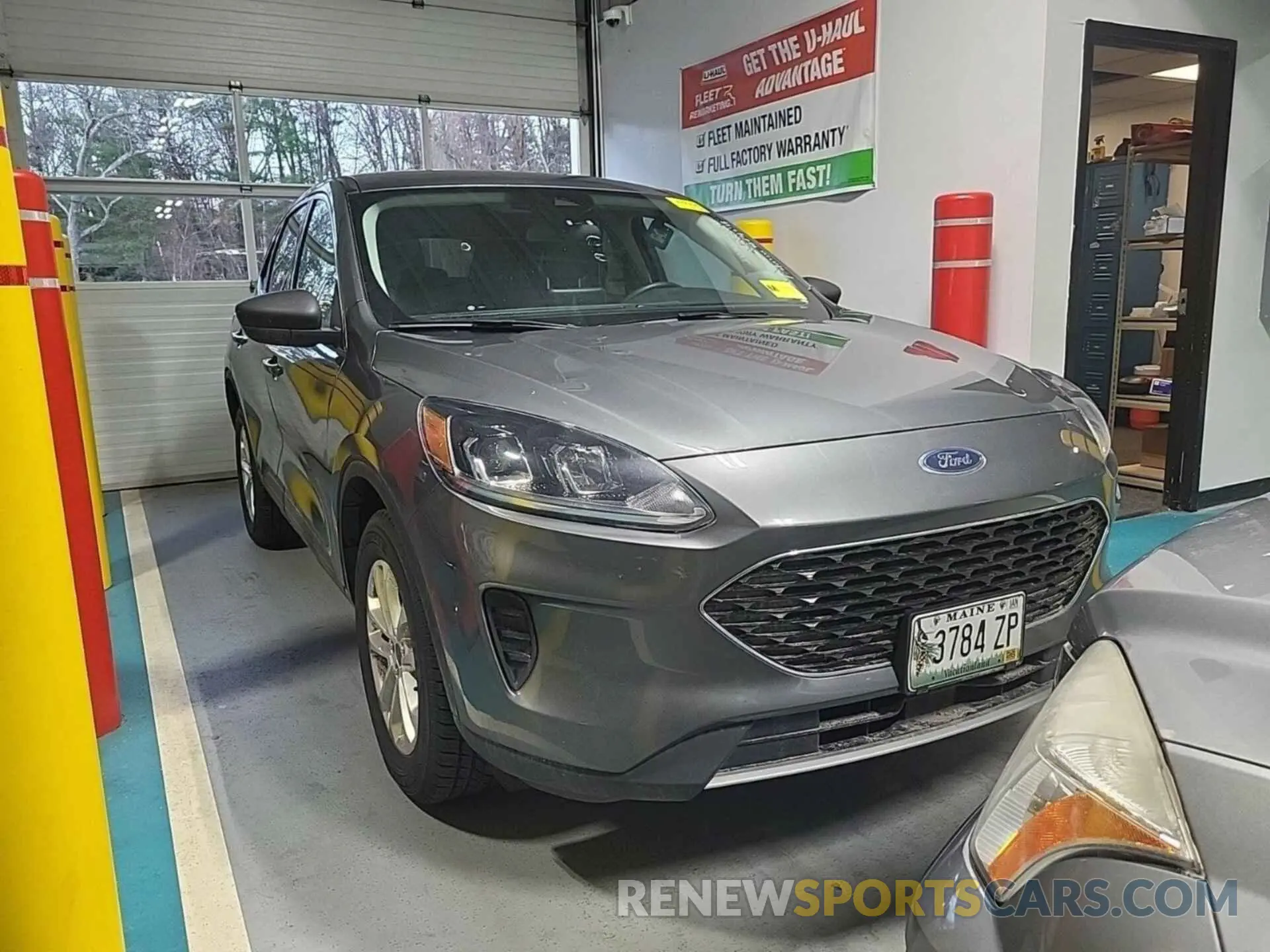 19 Photograph of a damaged car 1FMCU9G64NUA67776 FORD ESCAPE 2022