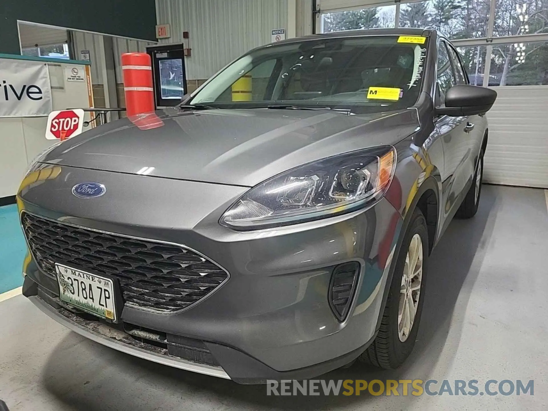 29 Photograph of a damaged car 1FMCU9G64NUA67776 FORD ESCAPE 2022