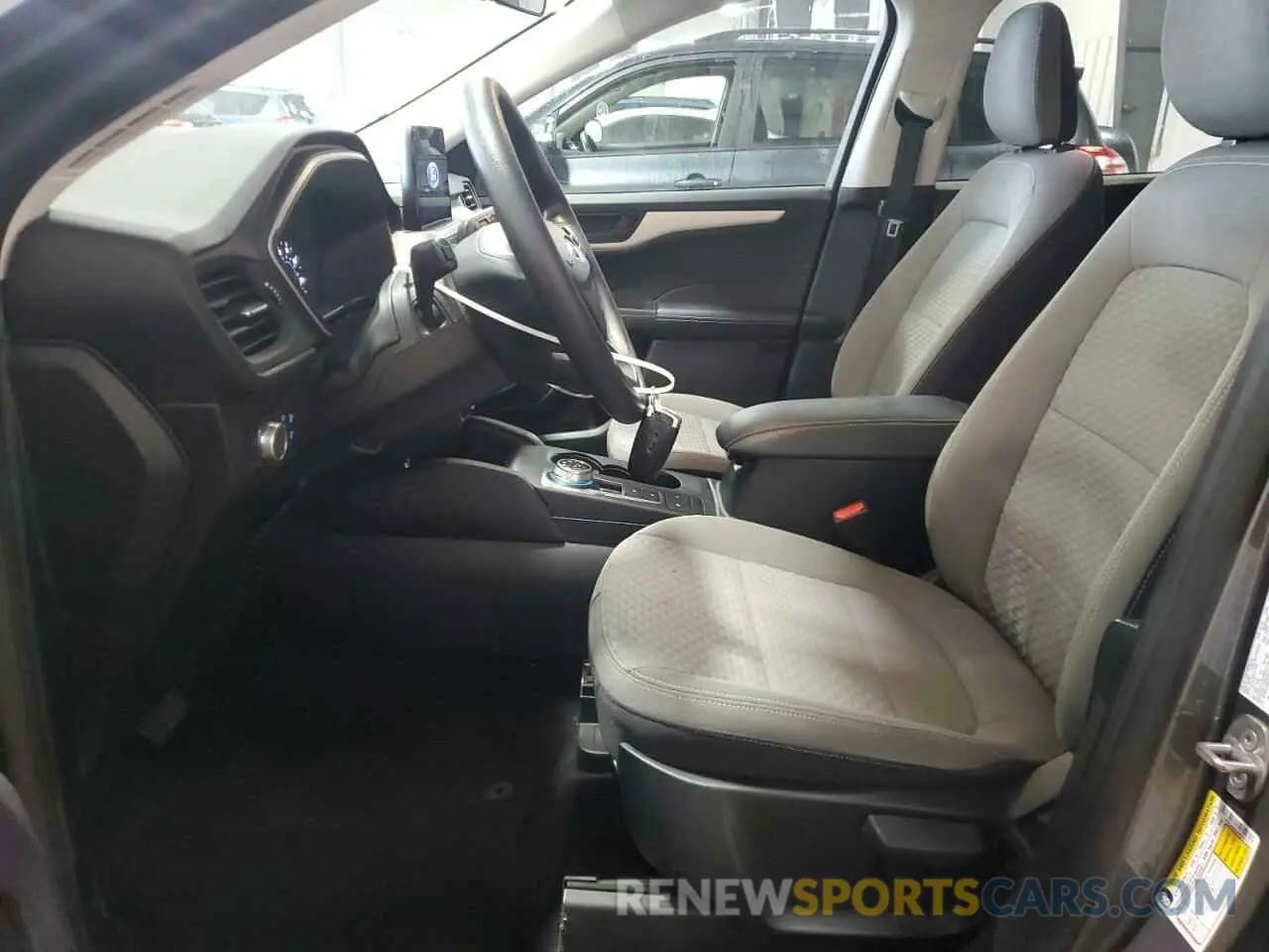 7 Photograph of a damaged car 1FMCU9G64NUA92273 FORD ESCAPE 2022