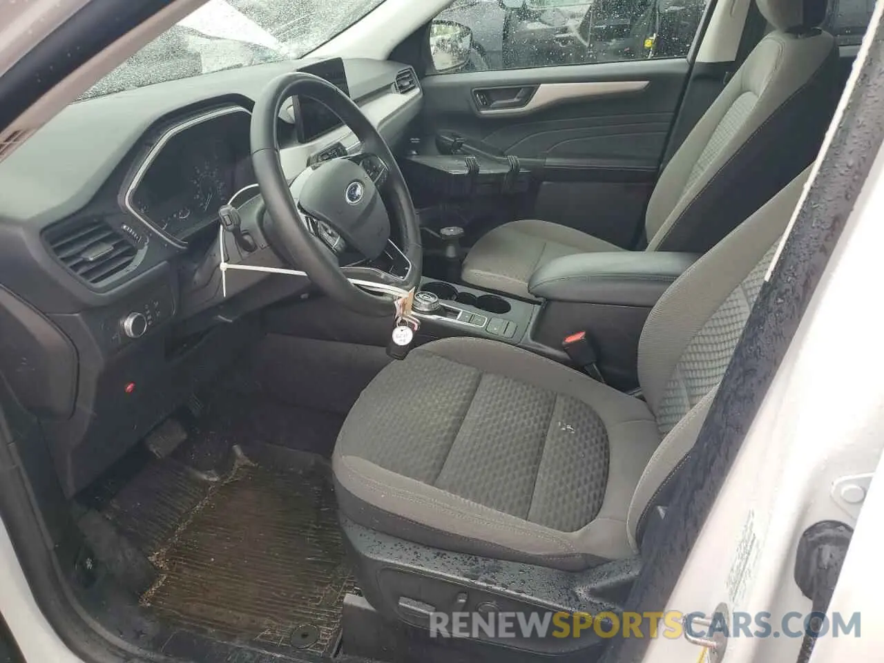 7 Photograph of a damaged car 1FMCU9G64NUB03448 FORD ESCAPE 2022