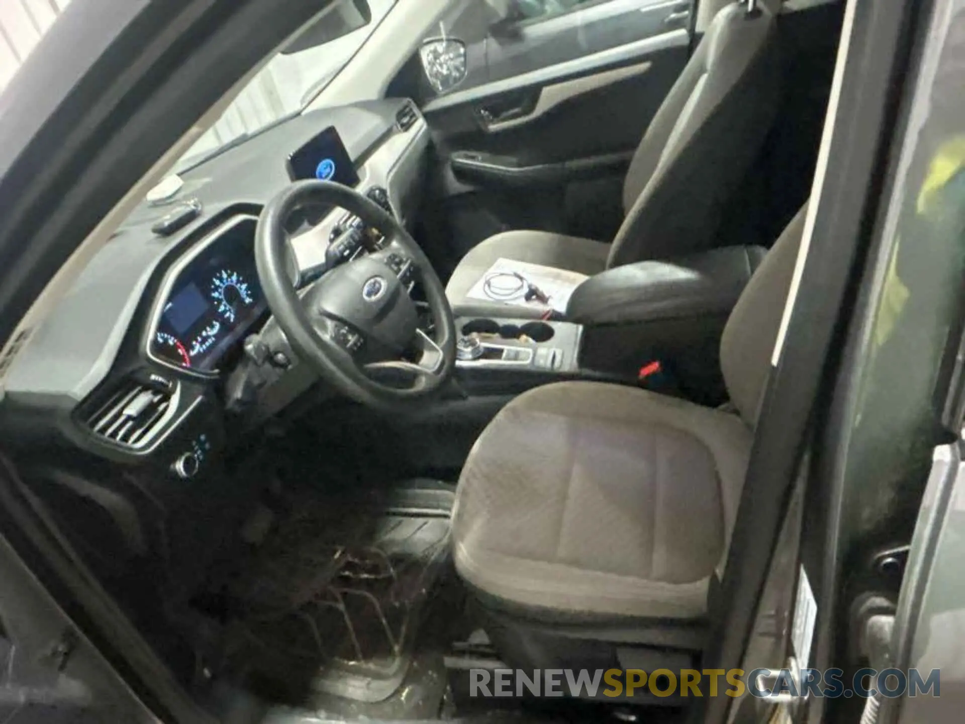 11 Photograph of a damaged car 1FMCU9G64NUB35395 FORD ESCAPE 2022