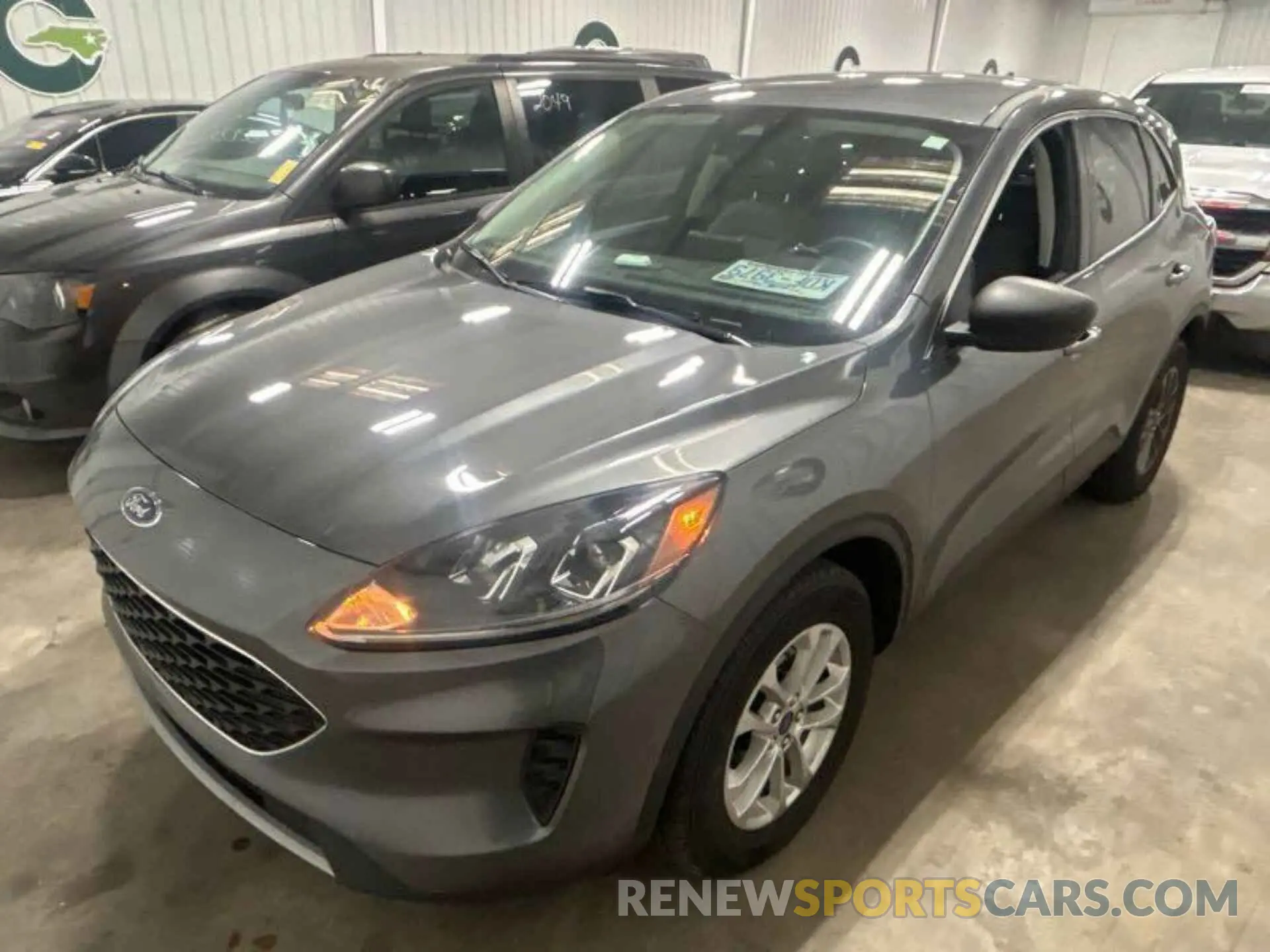 8 Photograph of a damaged car 1FMCU9G64NUB35395 FORD ESCAPE 2022