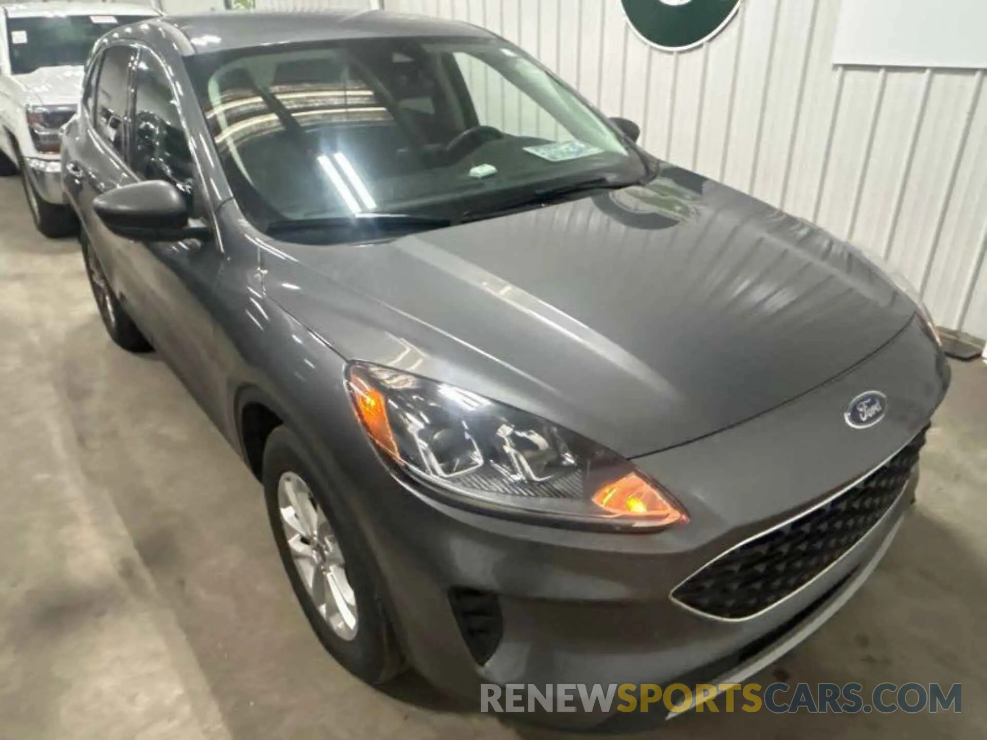 9 Photograph of a damaged car 1FMCU9G64NUB35395 FORD ESCAPE 2022
