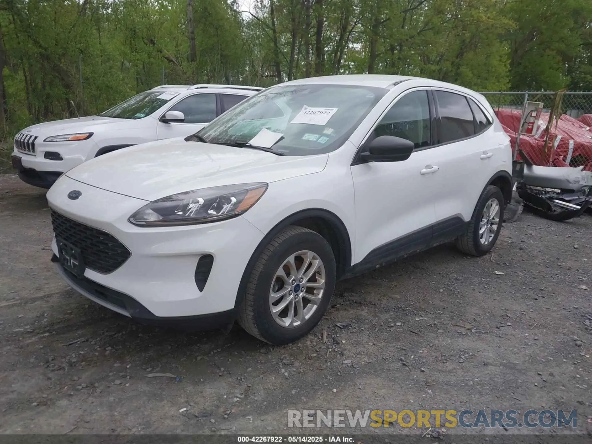 2 Photograph of a damaged car 1FMCU9G64NUB41262 FORD ESCAPE 2022
